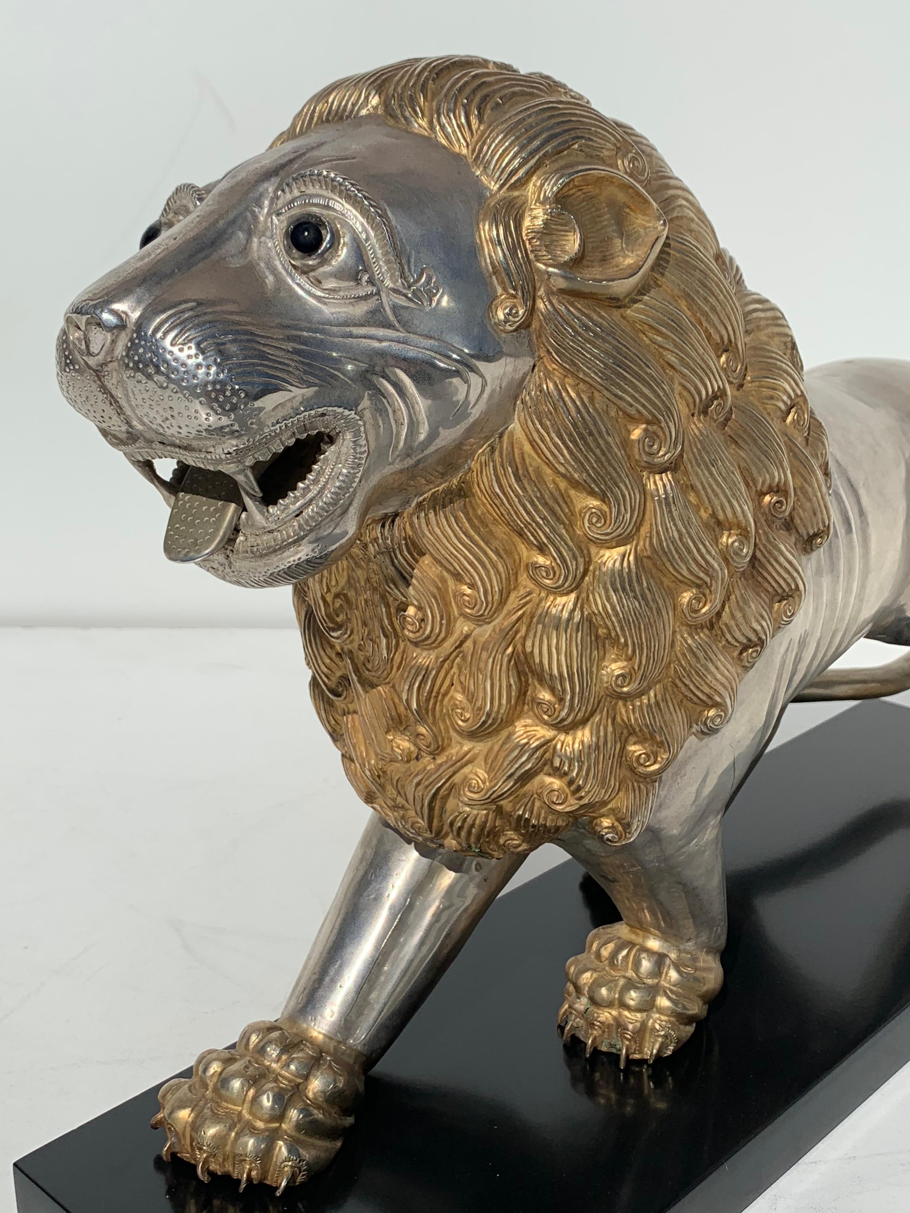 17th Century Pair of Silvered Brass Anglo Indian Lion Sculptures Bookends For Sale