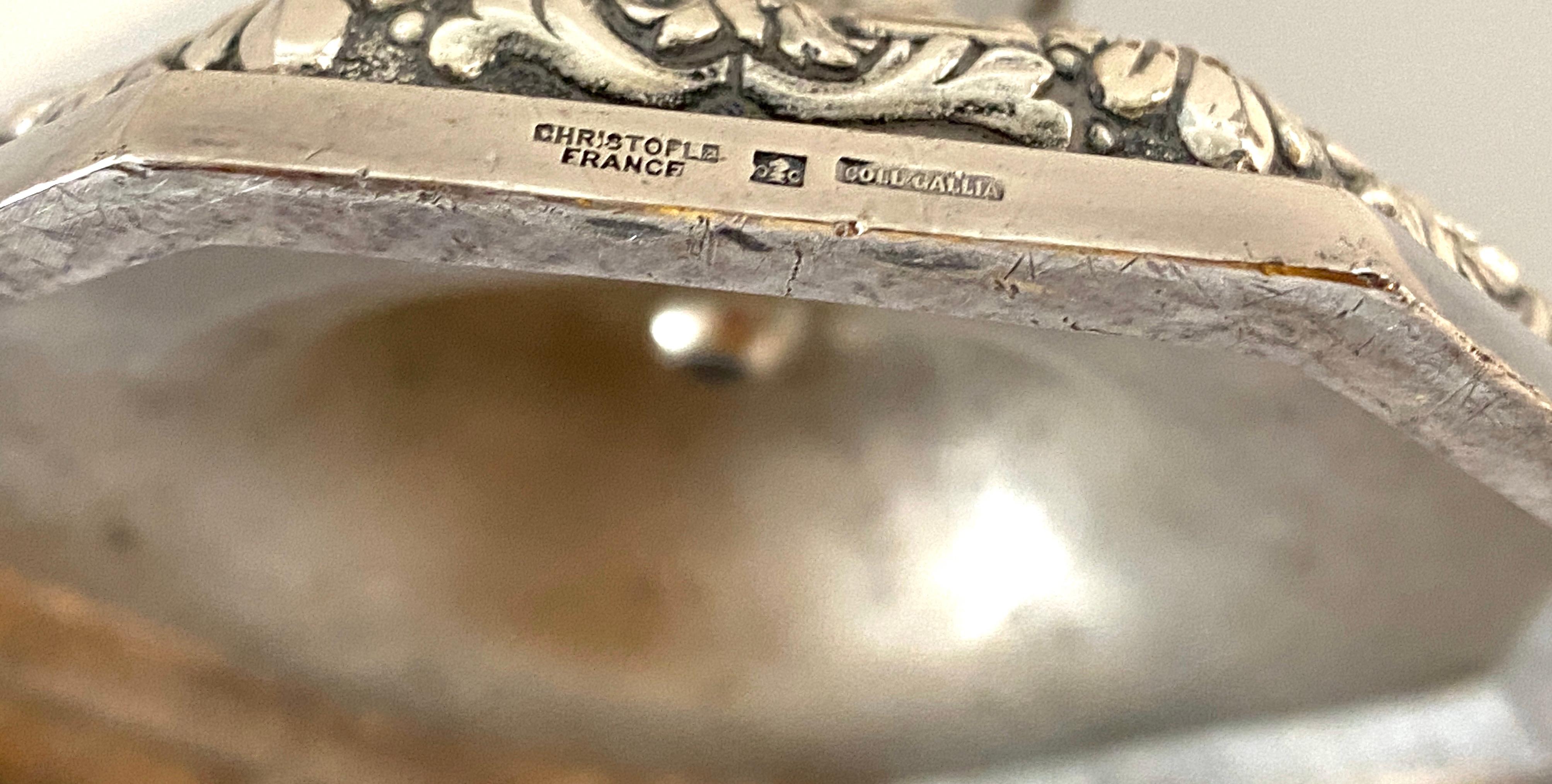 Paire de chandeliers à 2 lumières en métal argenté de la collection 'Dupérier' de Christofle en vente 5