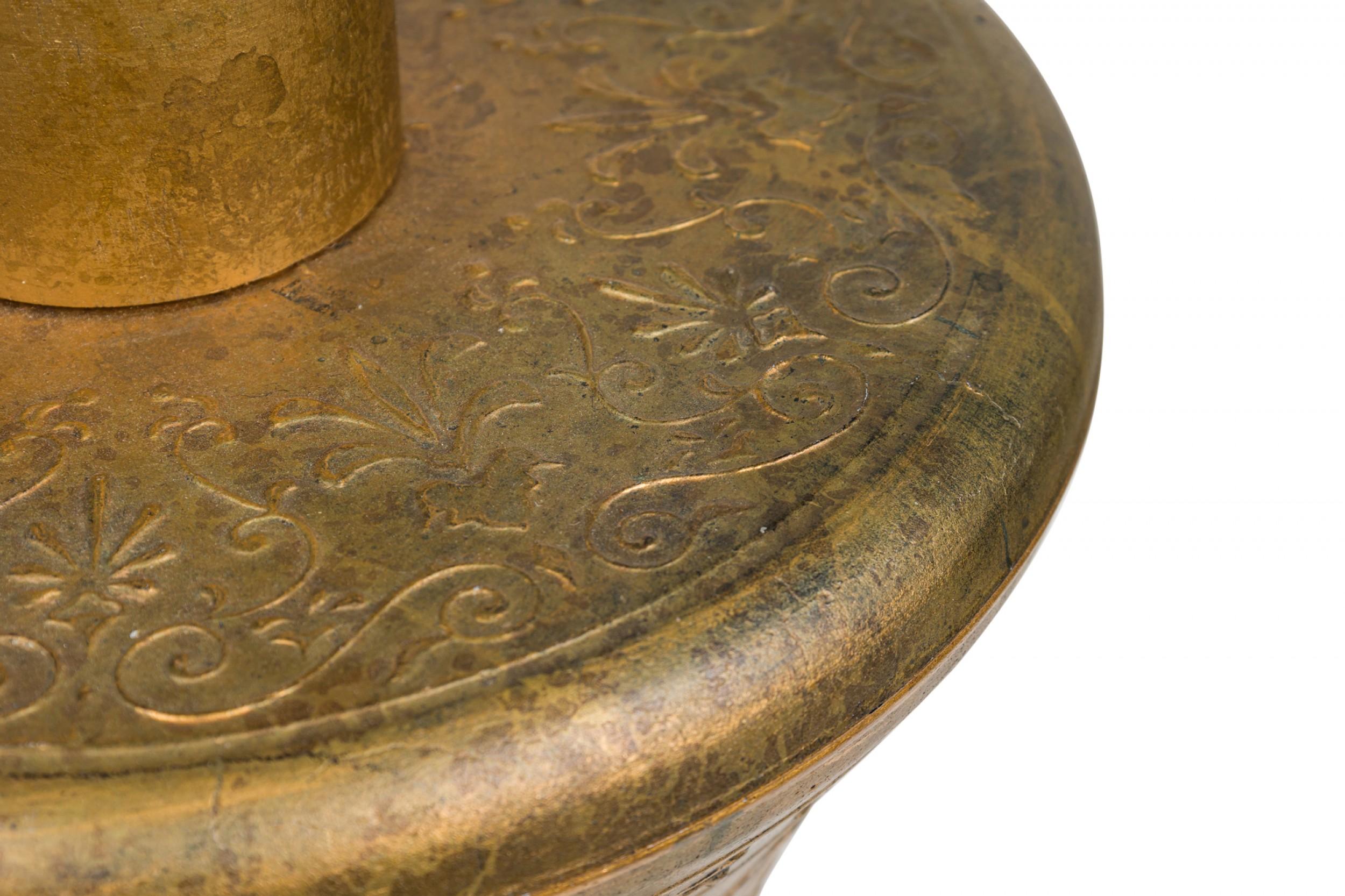 Paar amerikanische Harvey Probber-Trommel-Tischlampen aus vergoldetem Metall, marokkanisch im Angebot 5