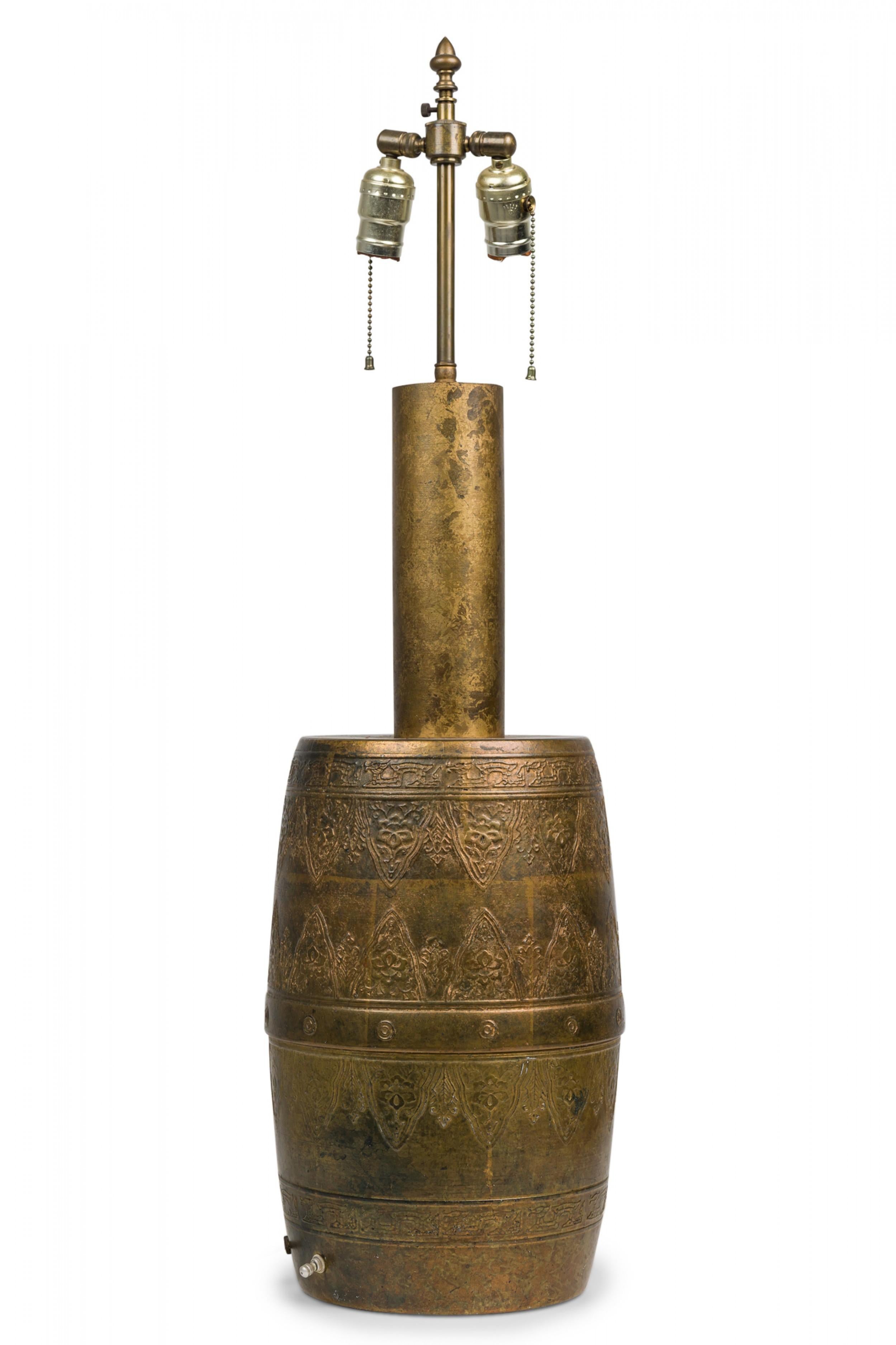 Paar amerikanische Harvey Probber-Trommel-Tischlampen aus vergoldetem Metall, marokkanisch im Angebot 1
