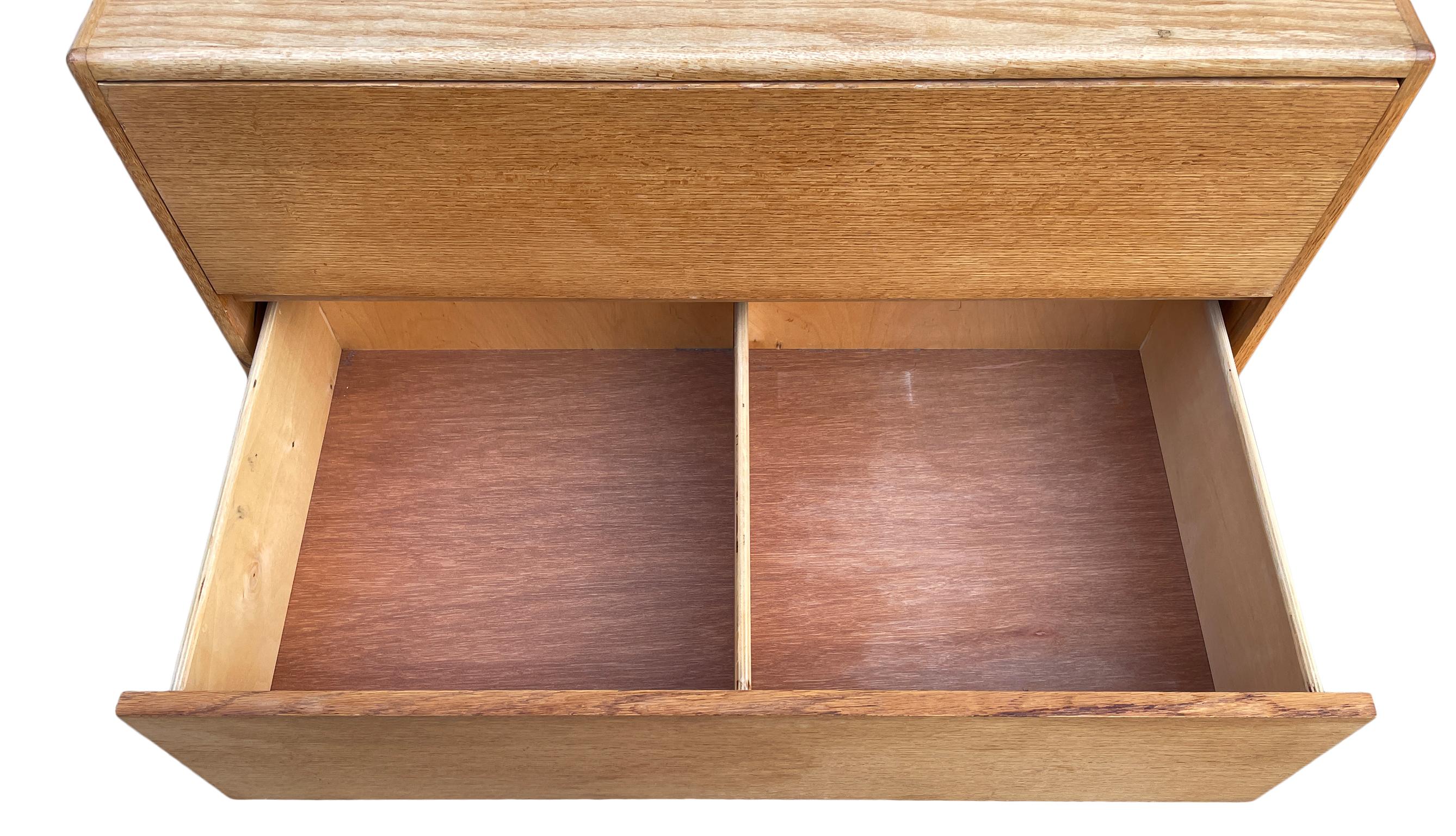 Mid-20th Century Pair of Simple Mid-Century Modern white oak 3 Drawer Dressers