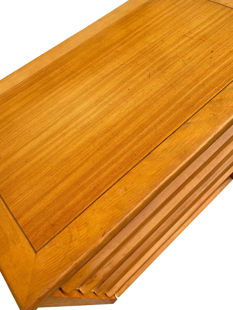 Pair of Simple MidCentury Modern Blonde Maple 5Drawer Dressers at 1stDibs