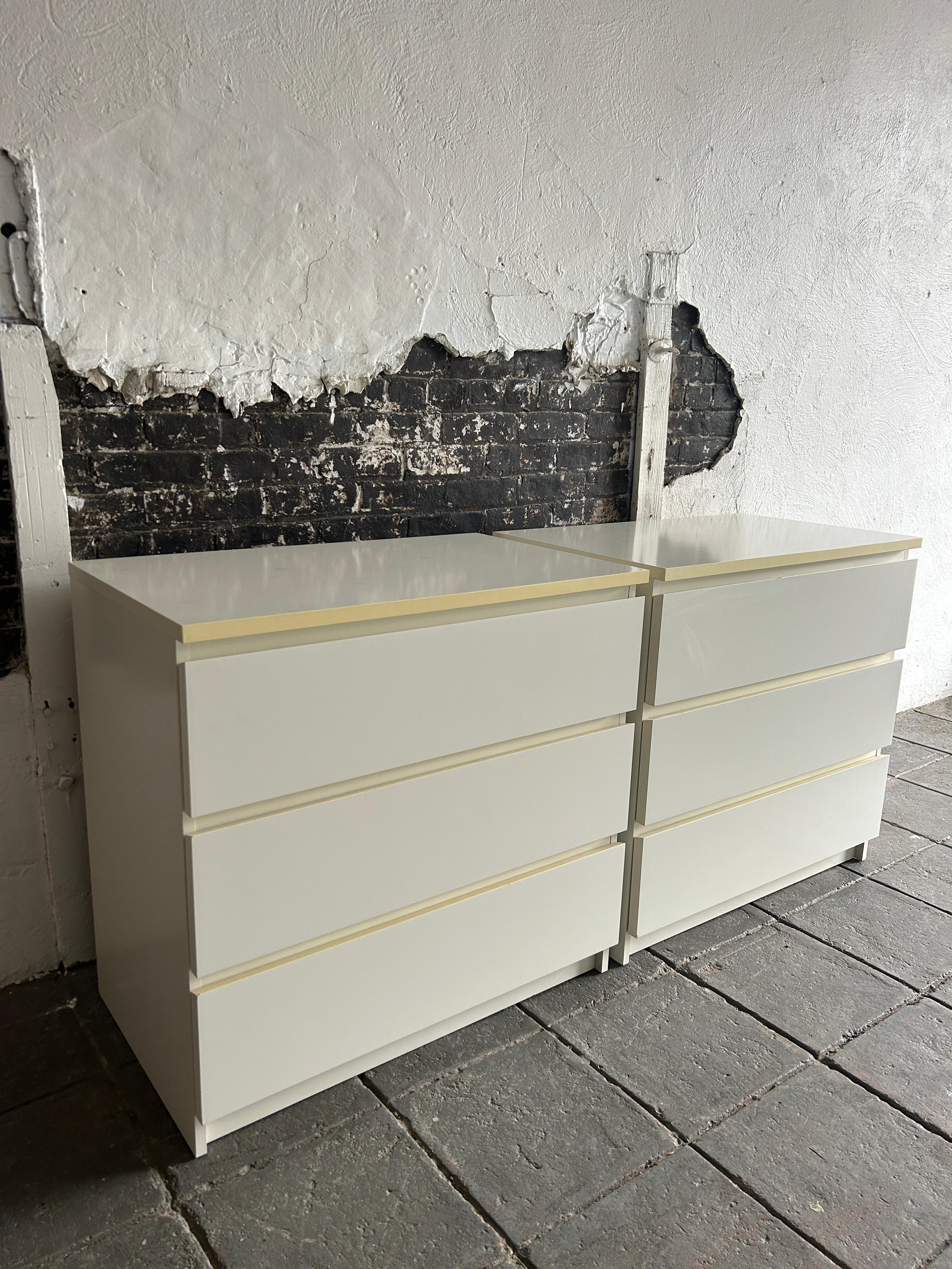 Post-Modern Pair of Simple Post Modern white Laminate 3 Drawer Dressers For Sale