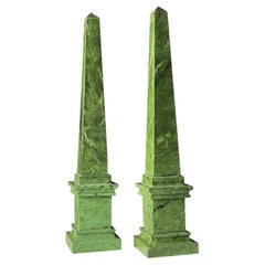 Coppia di obelischi in marmo simulato Wood