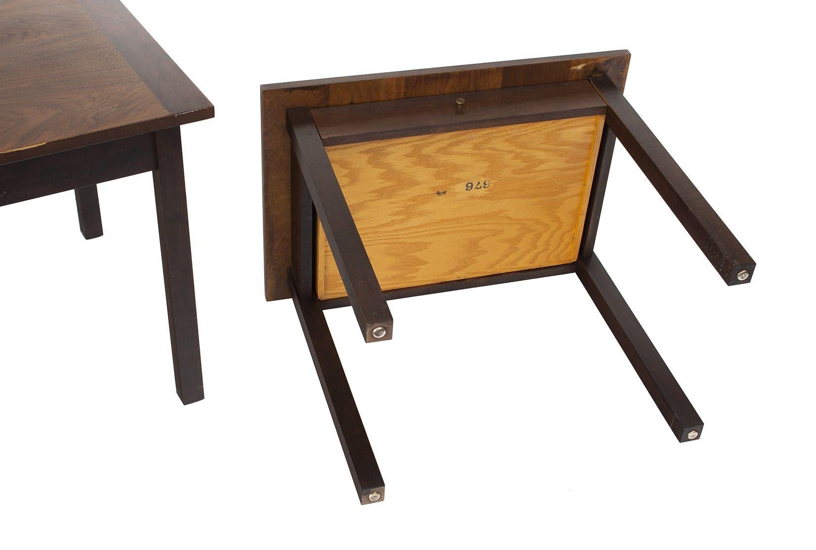 Pair of Single Drawer Nightstands in Rosewood and Walnut 4