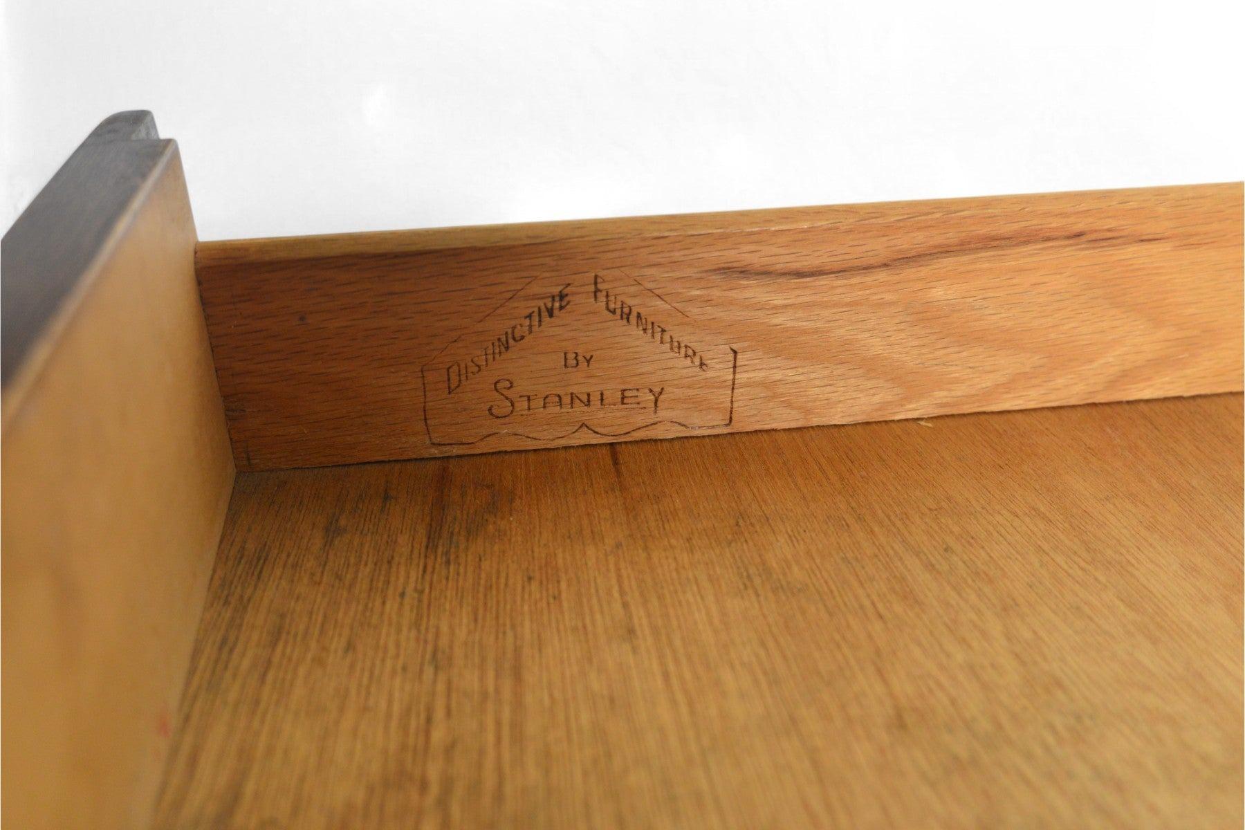 Origin: USA
Designer: Unknown
Manufacturer: Stanley Furniture
Era: 1960s
Materials: Walnut, Laminate (Tops)
Measurements: 20