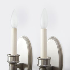 Paire d'appliques à une seule lumière avec plaque arrière ovale, placage en nickel par David Duncan