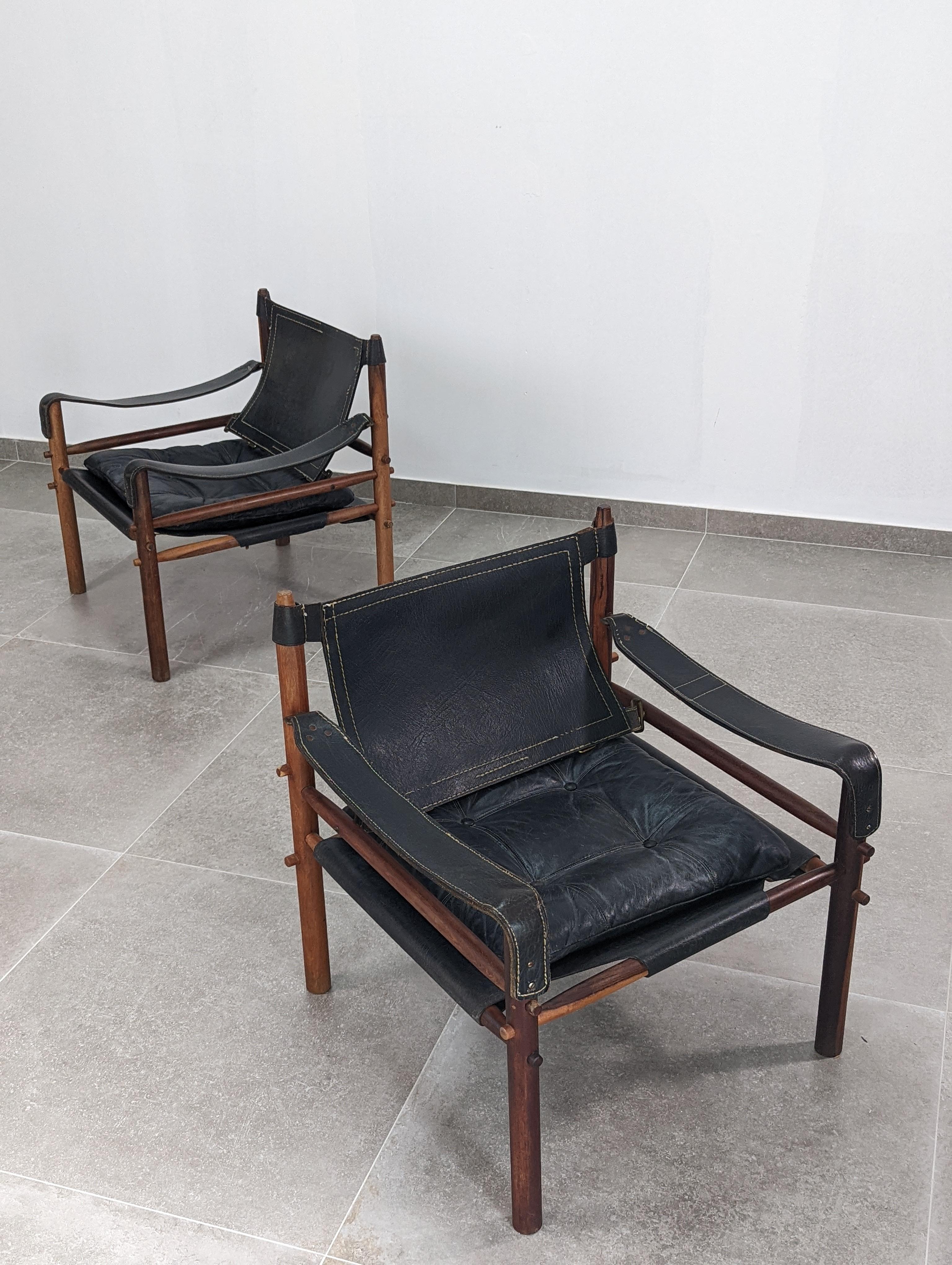 Paire de fauteuils en sirocco d'Arne Norell pour Scanform Colombie, années 1960 en vente 9