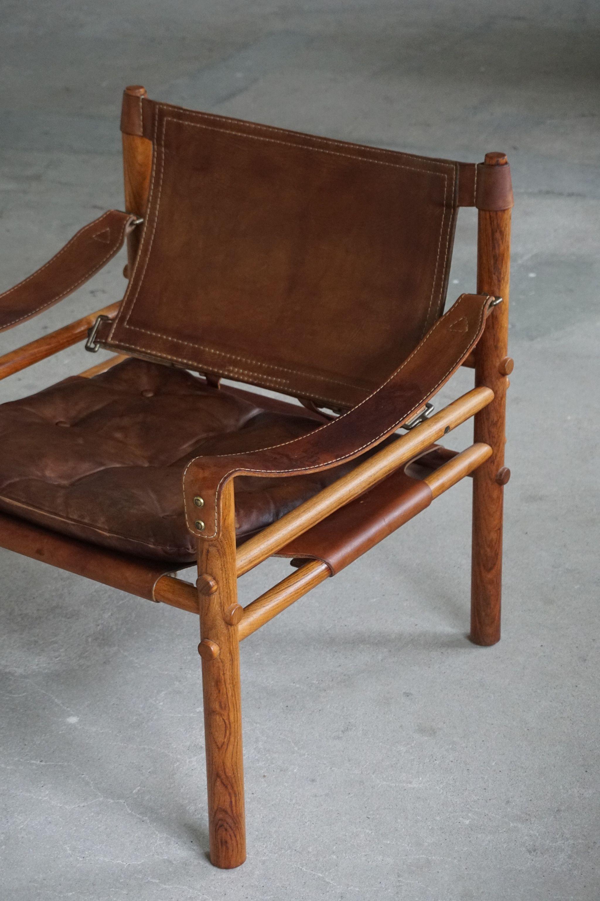 Pair of Sirocco Safari Chairs, Made by Arne Norell AB in Aneby Sweden, 1960s In Good Condition In Odense, DK