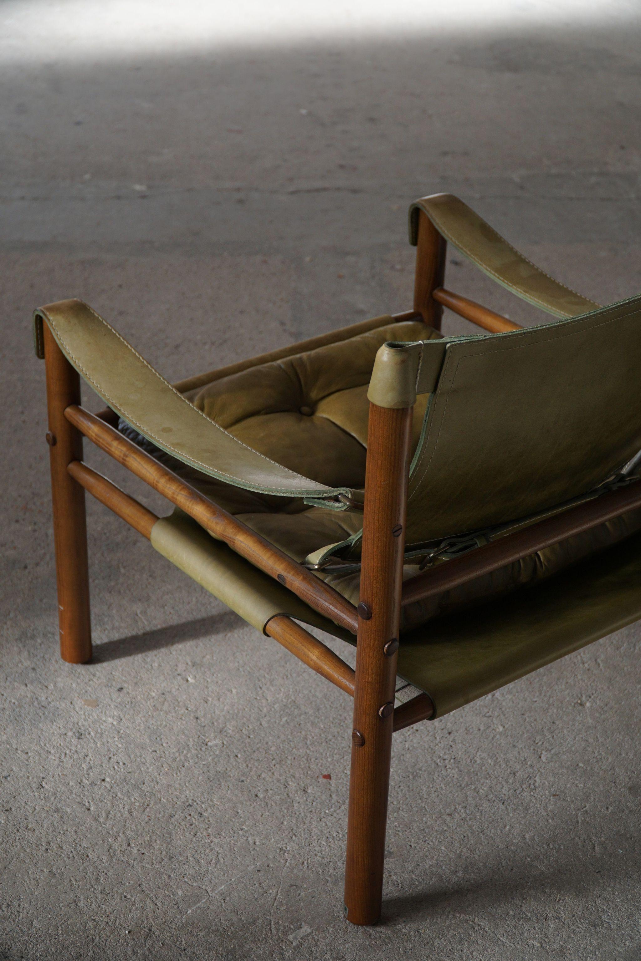 Pair of Sirocco Safari Chairs, Made by Arne Norell AB in Aneby, Sweden, 1960s In Good Condition In Odense, DK