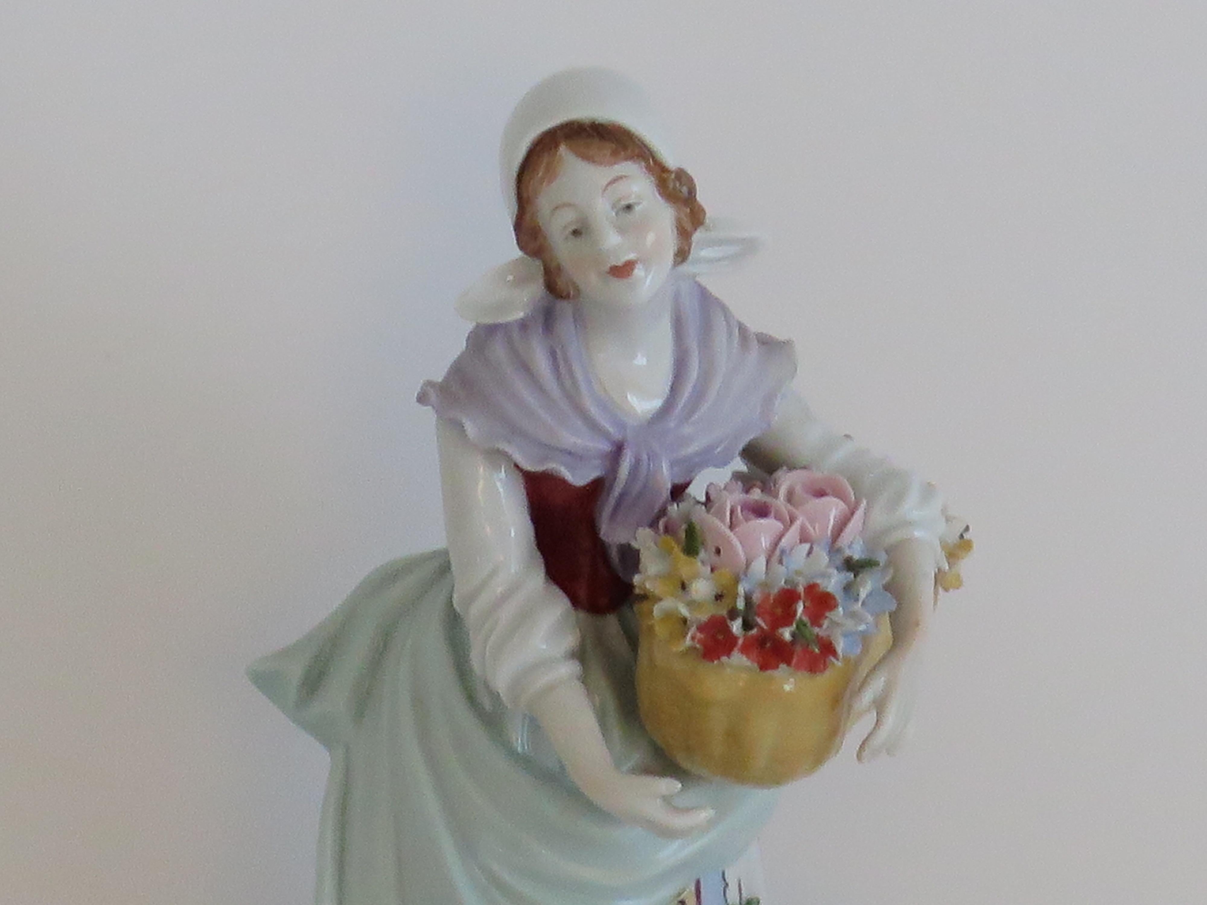 Pair of Sitzendorf Figures Porcelain Flower Sellers, German Fully Marked Ca 1920 For Sale 2