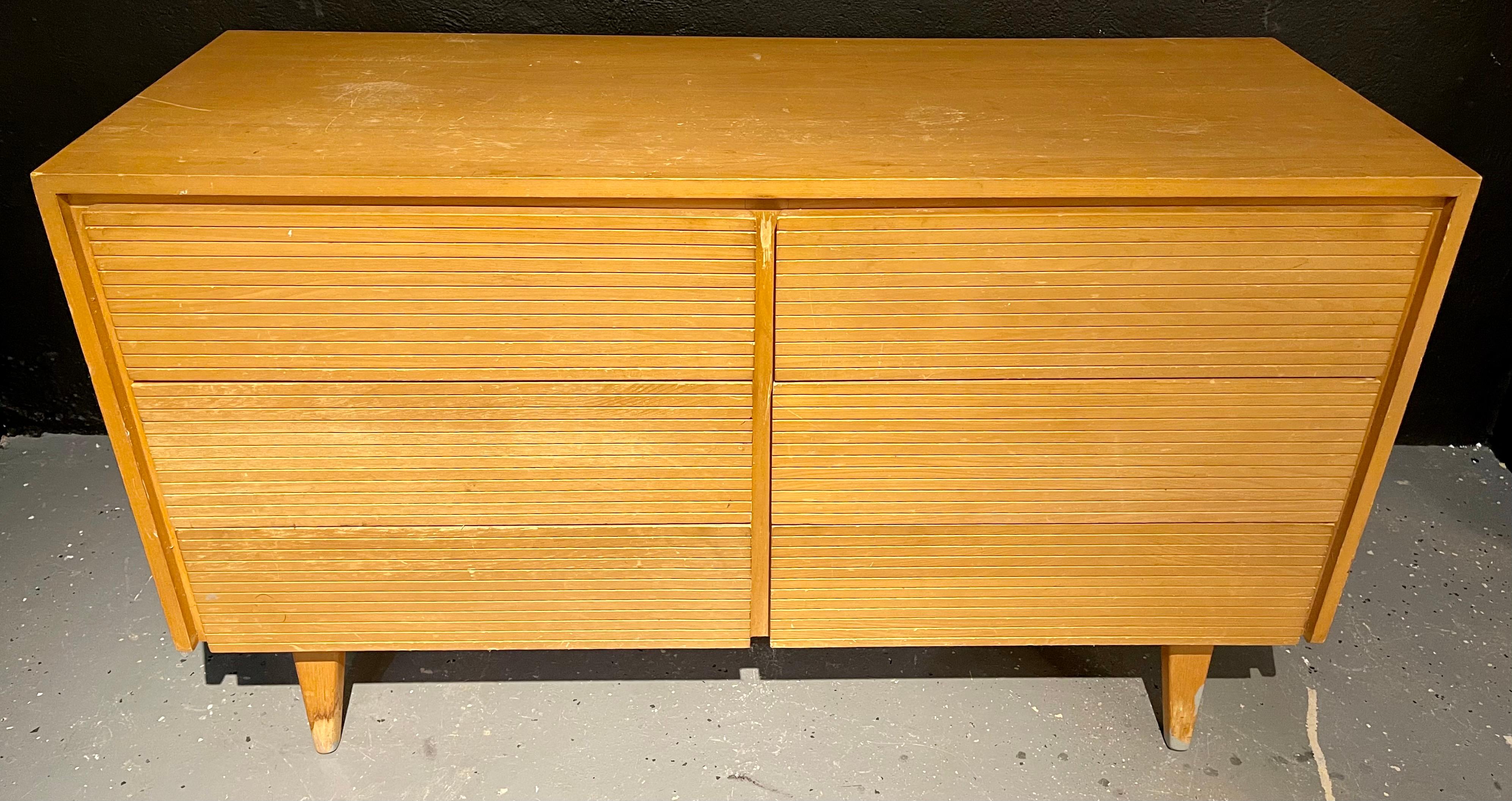 Pair of Six-Drawer Mid-Century Modern Commodes, Chests or Dresser 6