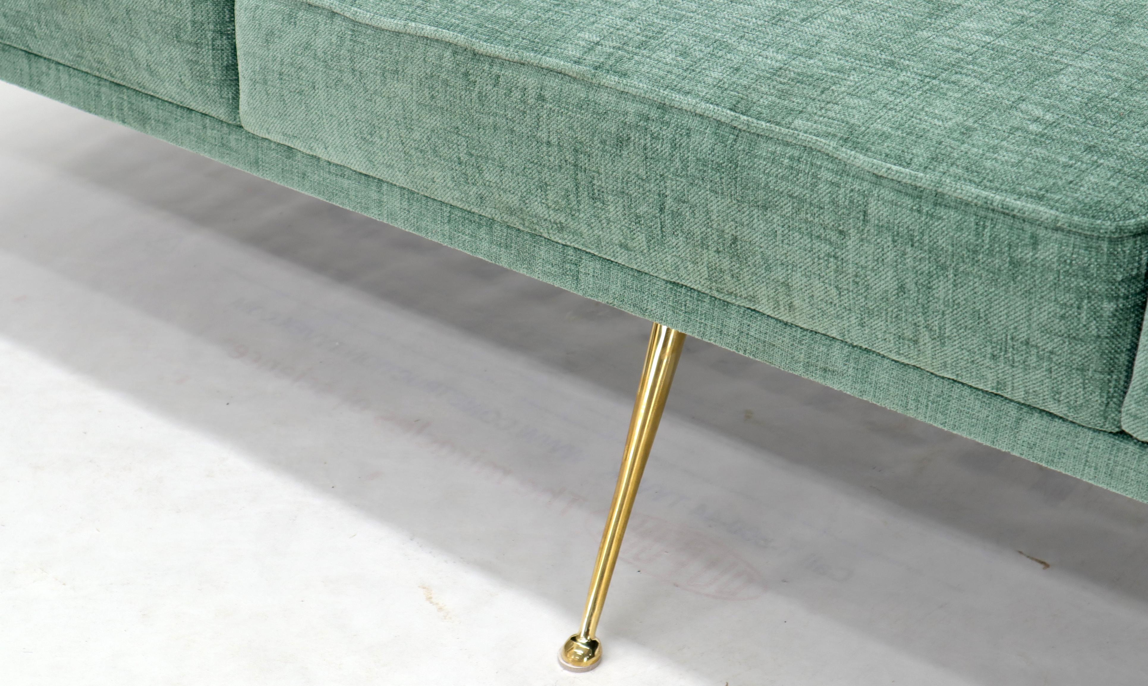 Pair of Six-Legged Brass Feet Italian Daybeds on Brass Feet For Sale 4