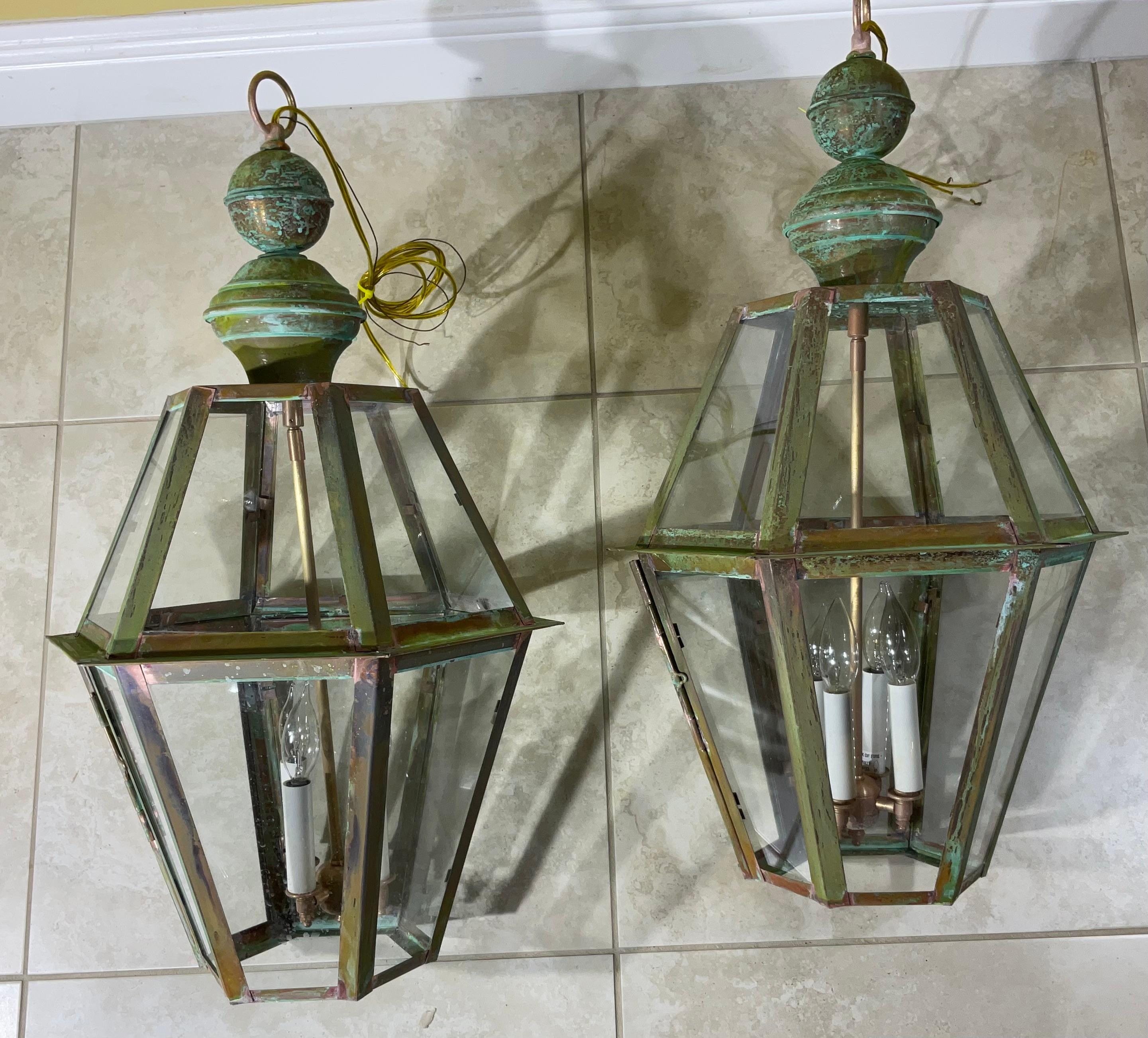 Contemporary Pair Of Six Sides Solid Copper And Brass Handcrafted Hanging Lanterns For Sale