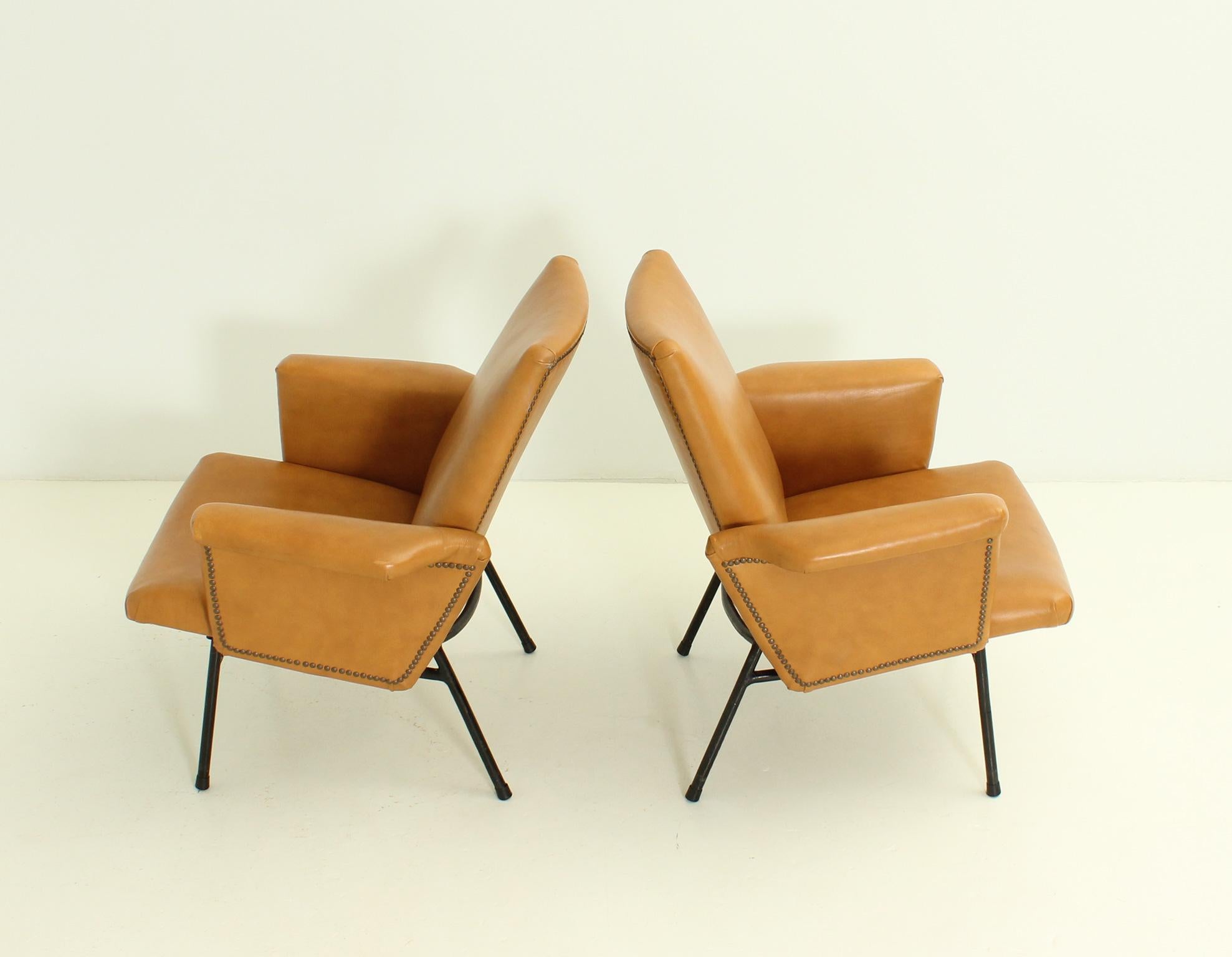 Pair of SK 660 Armchairs by Pierre Guariche for Steiner, 1953 In Good Condition For Sale In Barcelona, ES