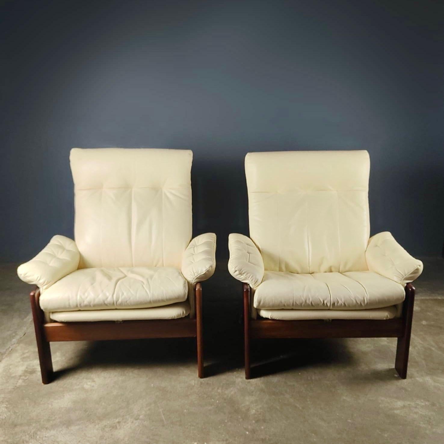 Mid-Century Modern Pair Of Skippers Møbler Durup Atlanta Leather Reclining Lounge Chairs Footstool