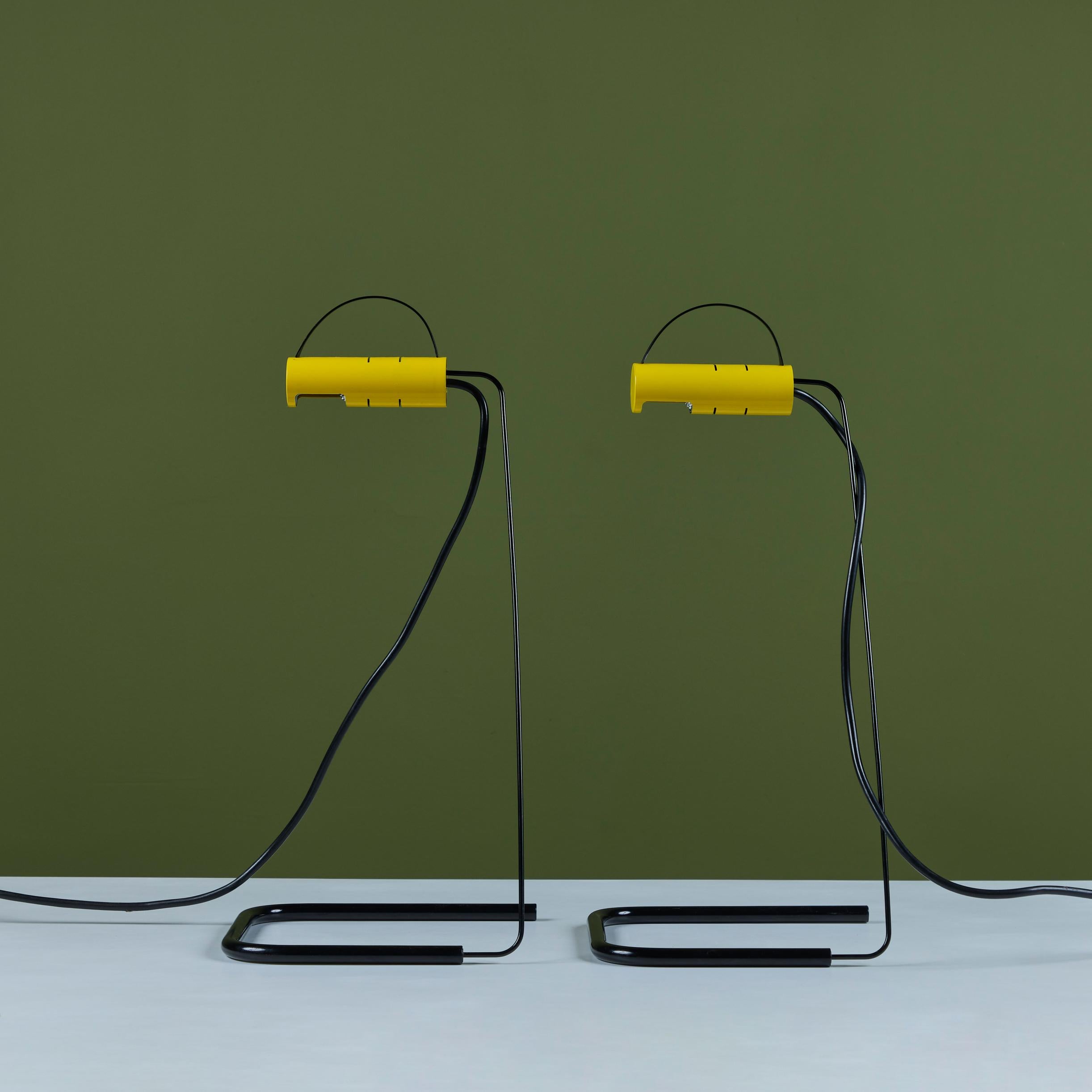 Pair of Slalom Table Lamp by Vico Magistretti for Oluce For Sale 4