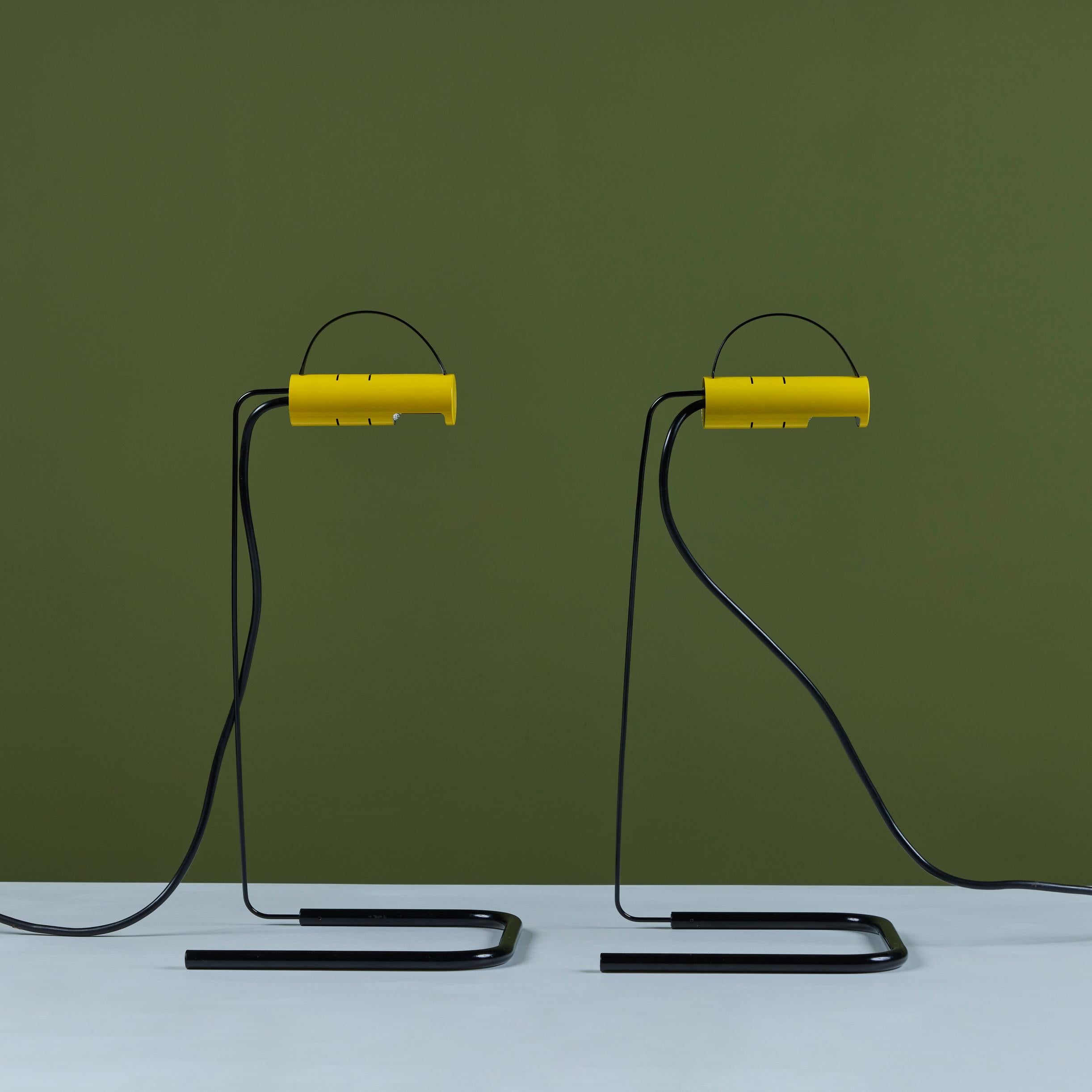 Pair of Slalom Table Lamp by Vico Magistretti for Oluce For Sale 7