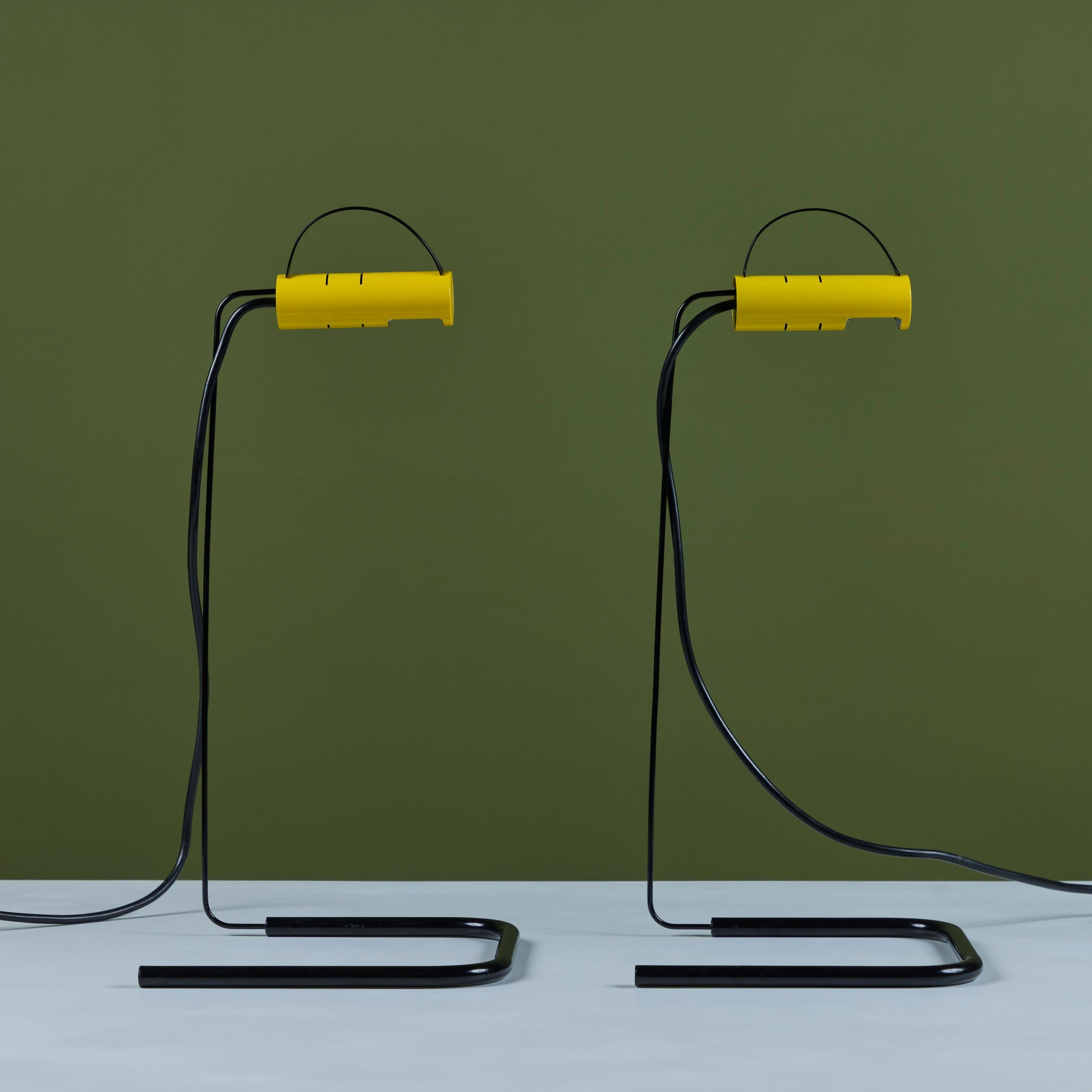 Late 20th Century Pair of Slalom Table Lamp by Vico Magistretti for Oluce For Sale