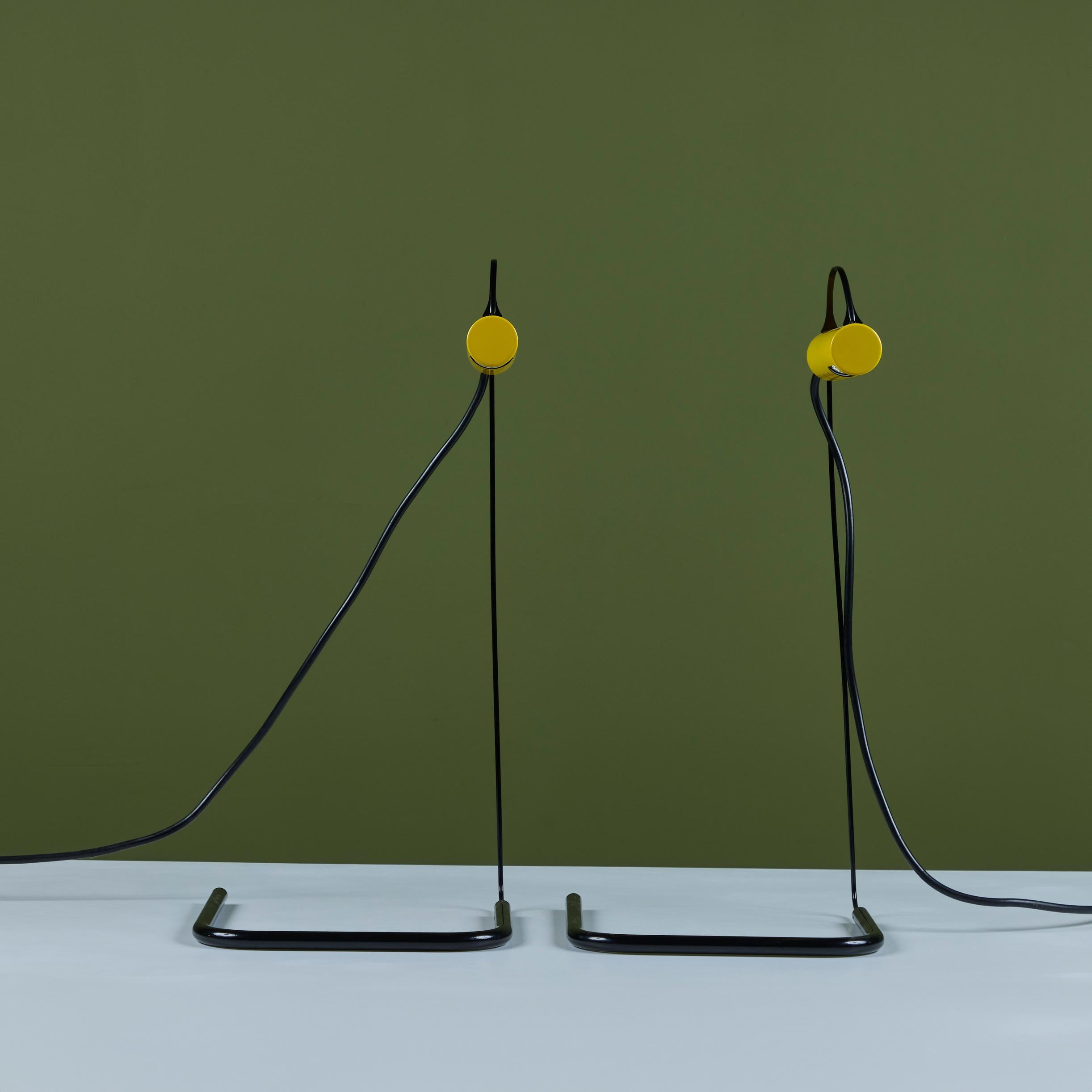 Pair of Slalom Table Lamp by Vico Magistretti for Oluce For Sale 1