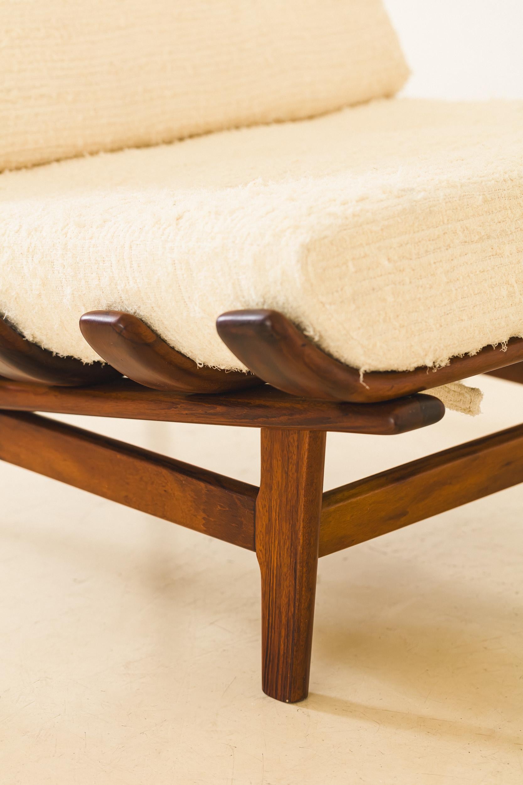 Paire de chaises longues à lattes, Móveis de Madeira Pailar, design brésilien des années 1960 en vente 5