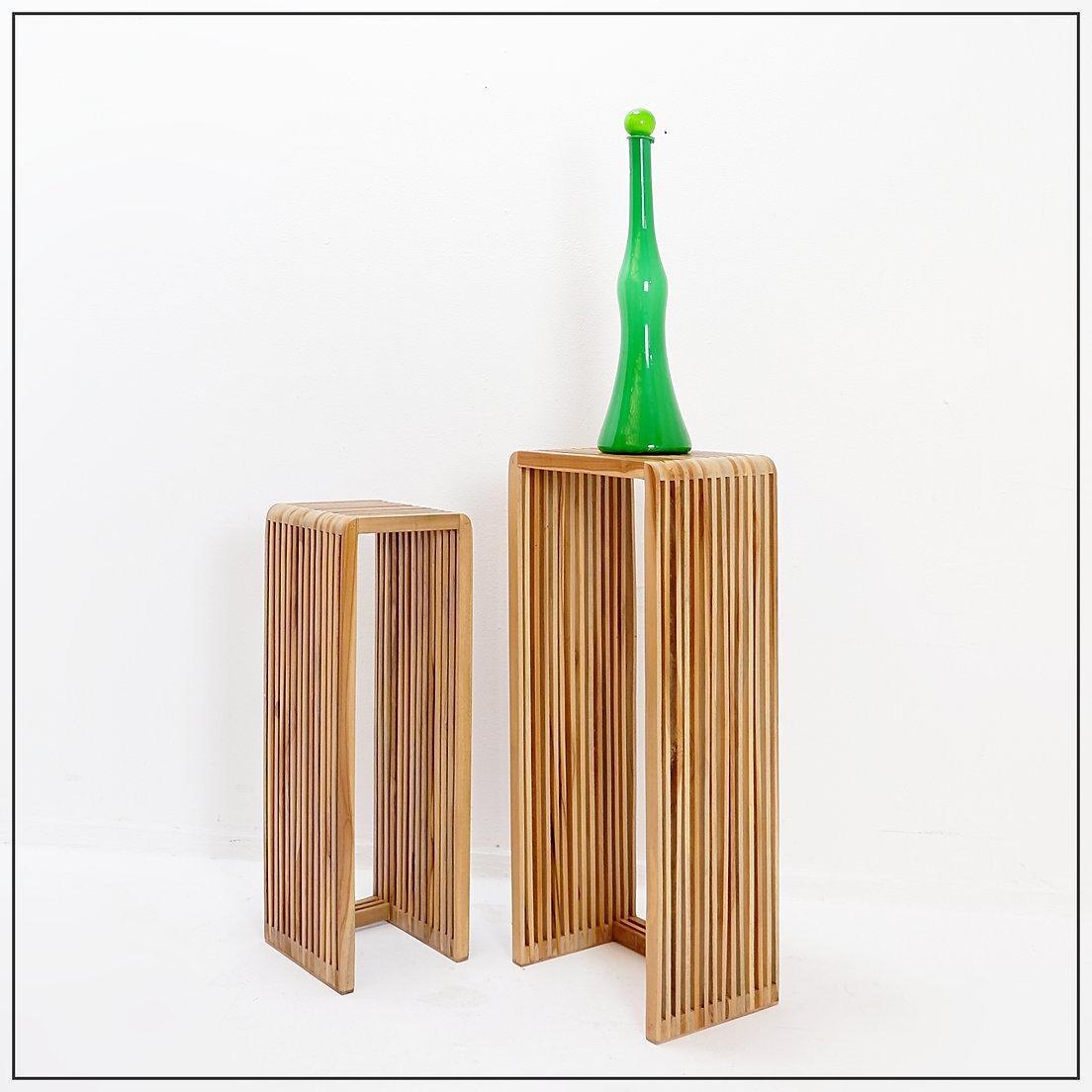 Pair of Slatted Wood nesting plant stands
Slatted Wood Pedestal Plant Stands
Measures : 
35 x 25 x H80 cm
25 x 25 x H70 cm