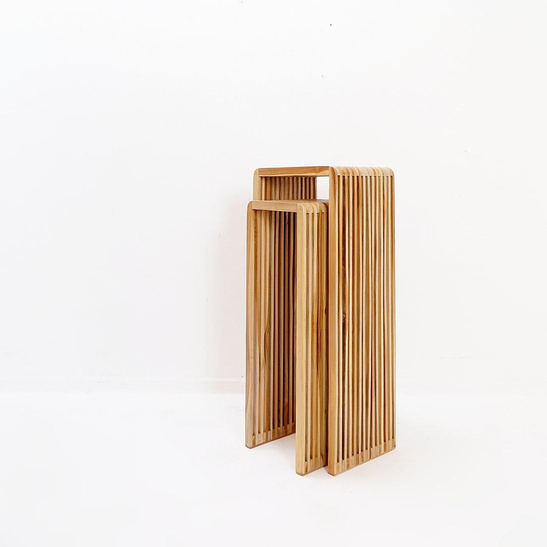 Pair of Slatted Wood nesting plant stands In Good Condition For Sale In Linkebeek, BE