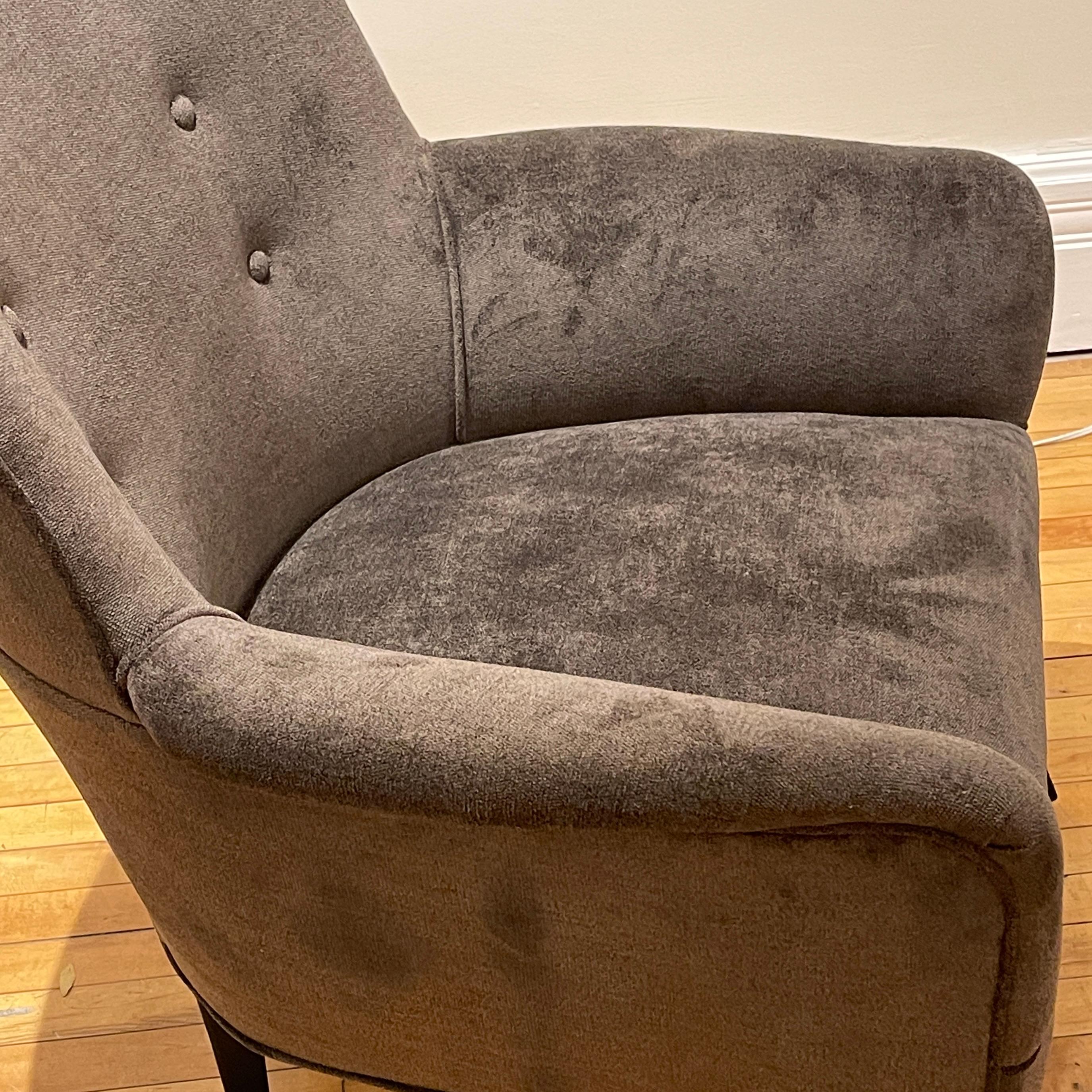 Pair of Sleek Italian Sculptural Midcentury Modern Chairs, New Velvet Upholstery 1