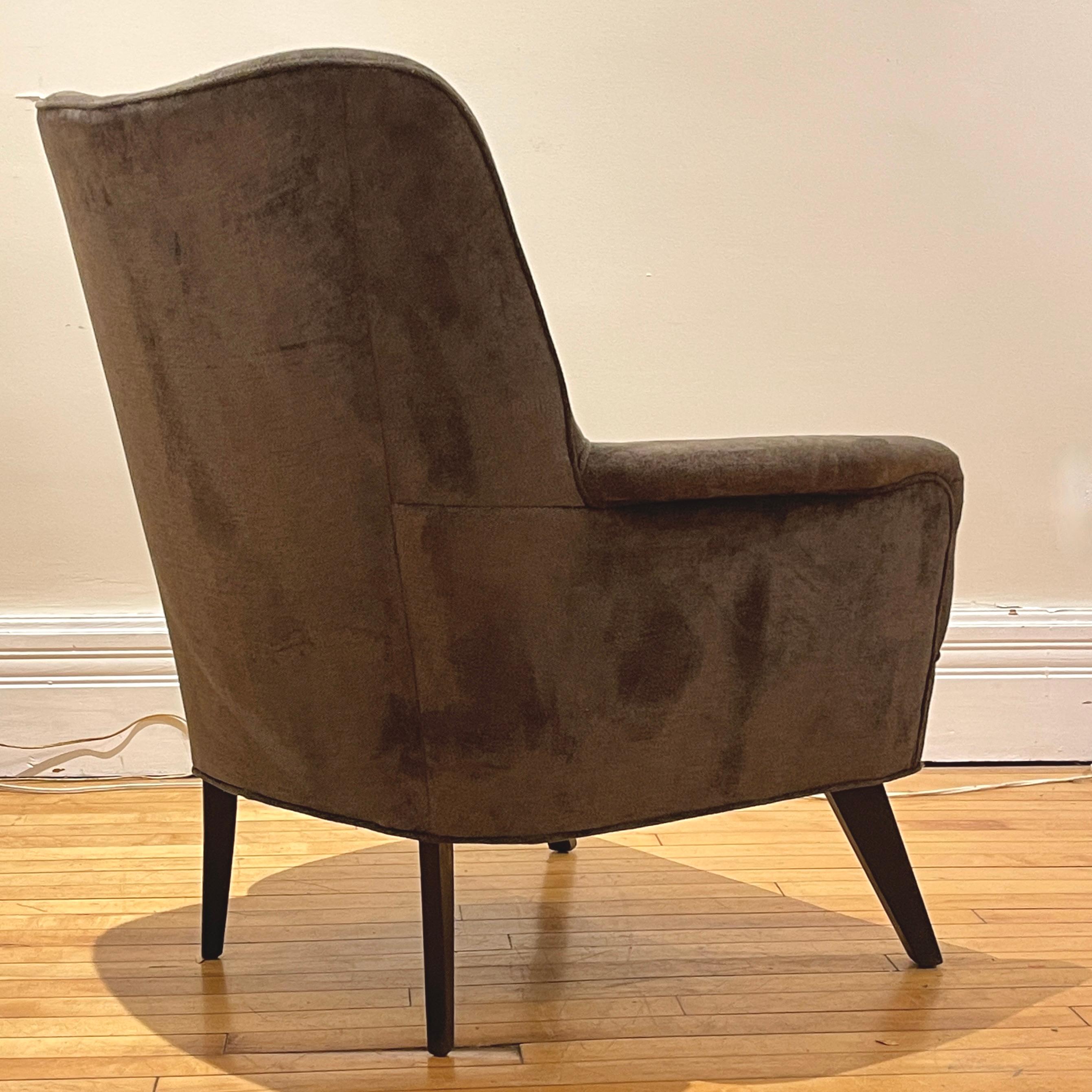 Pair of Sleek Italian Sculptural Midcentury Modern Chairs, New Velvet Upholstery 2