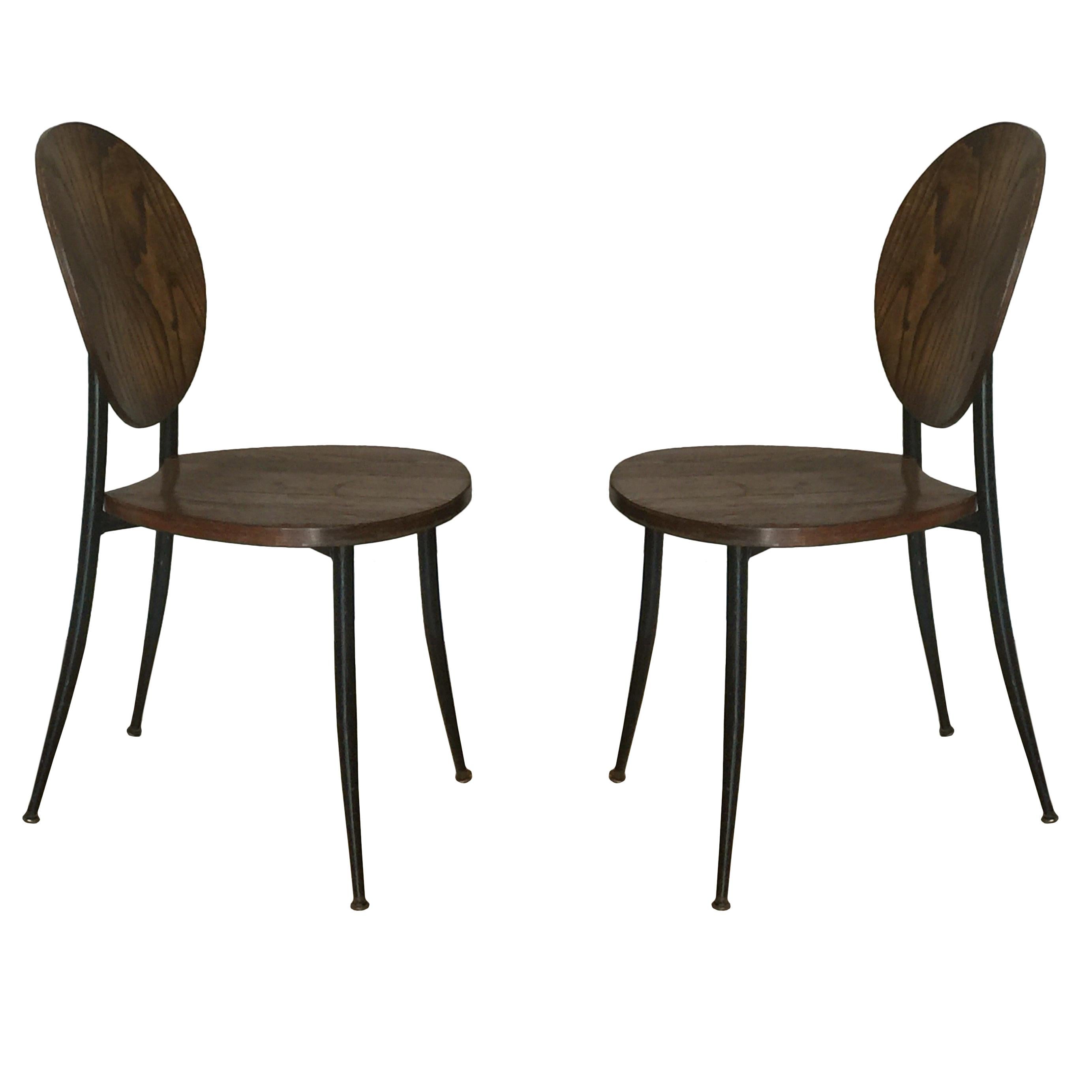 Paire de chaises d'appoint élancées dans le style de Philippe Starck