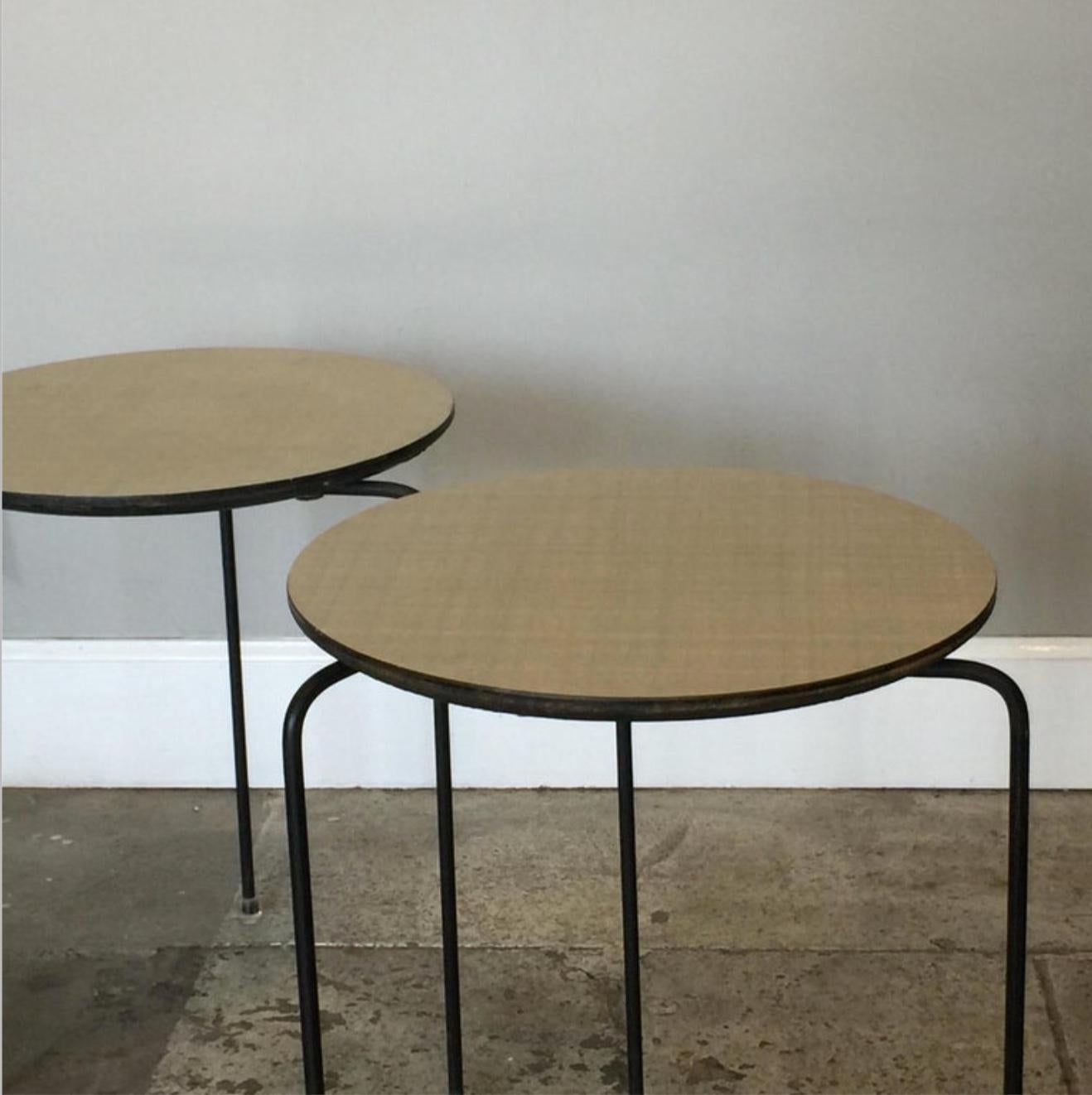 Mid-Century Modern Pair of Slender Tripod Laminate Side Tables with Lucite Details For Sale