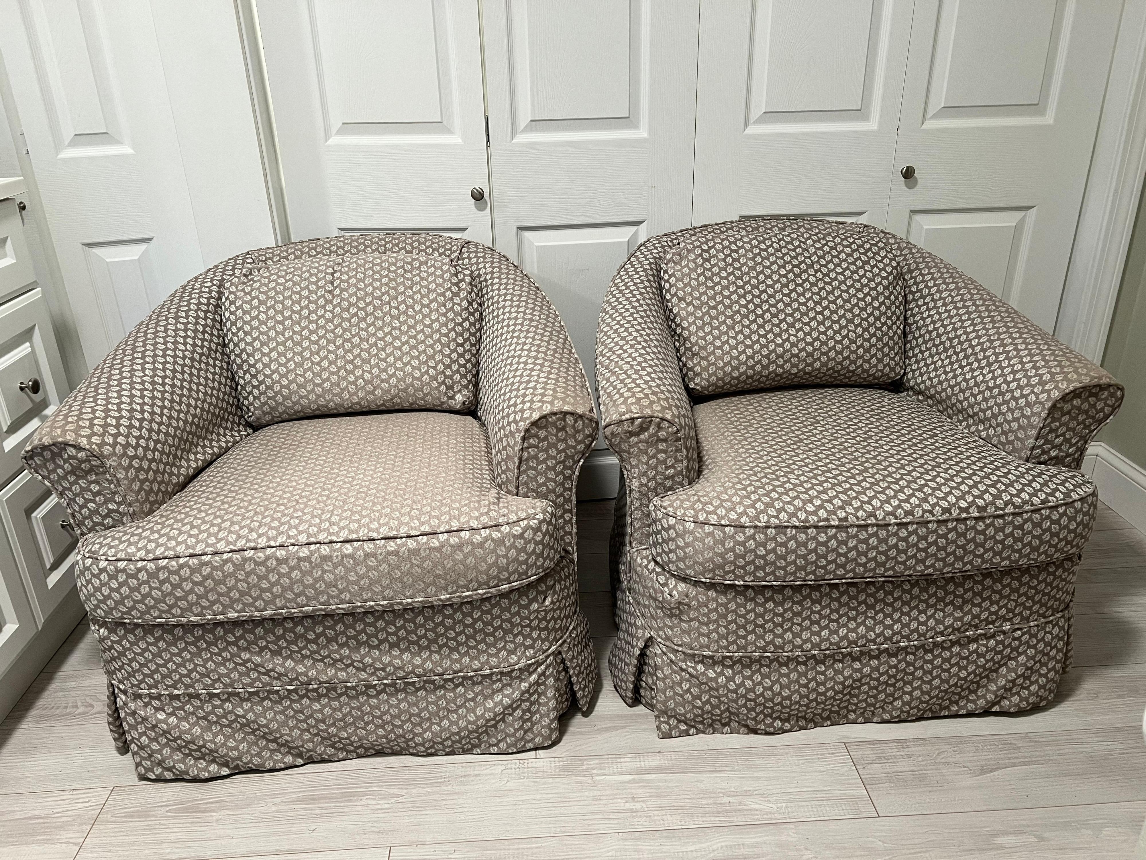 Pair of Slip Covered Club Chairs by Heritage For Sale 1
