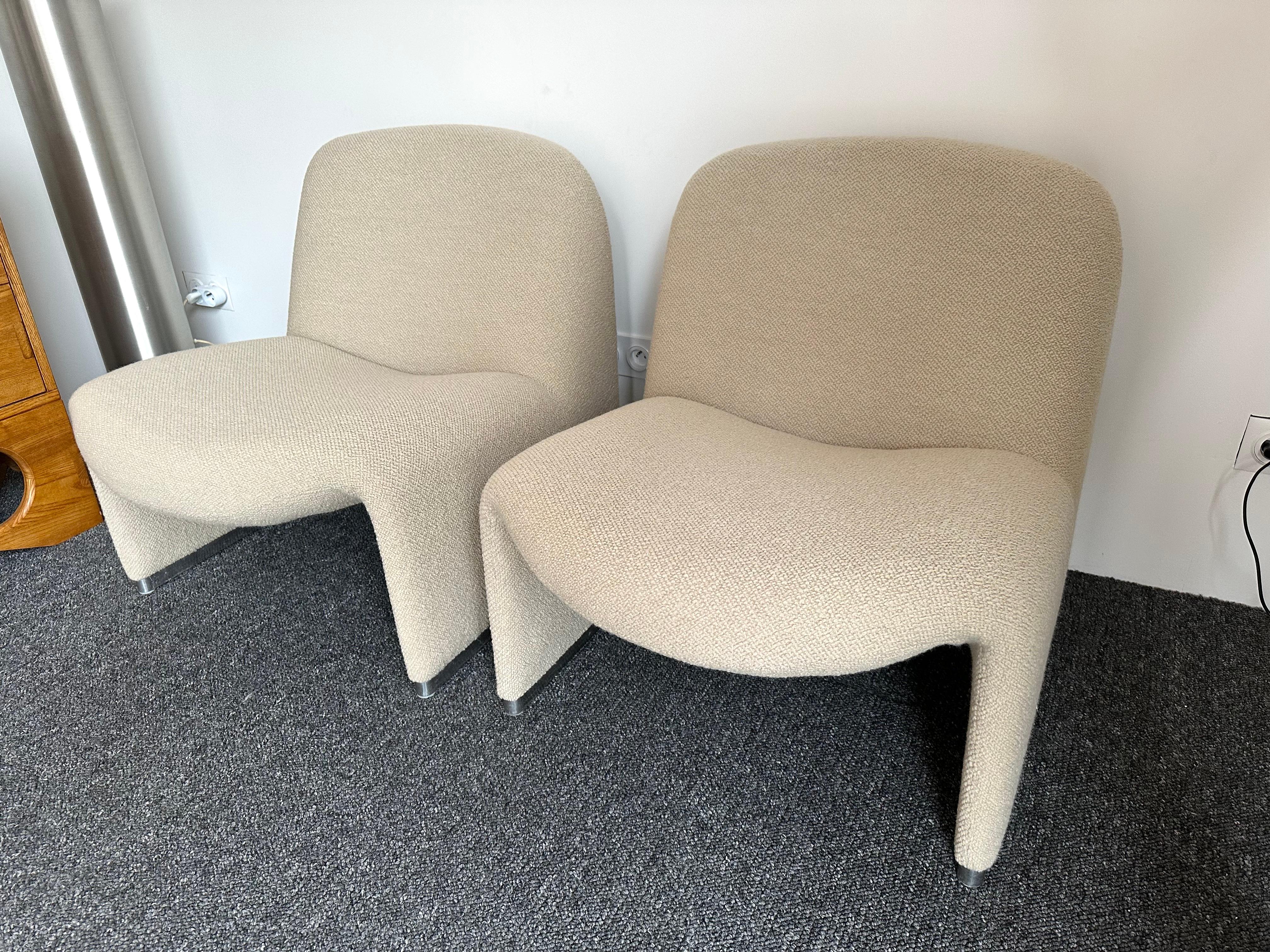 Pair of Slipper Chairs Alky Bouclé Fabric by Giancarlo Piretti, Italy, 1969 3