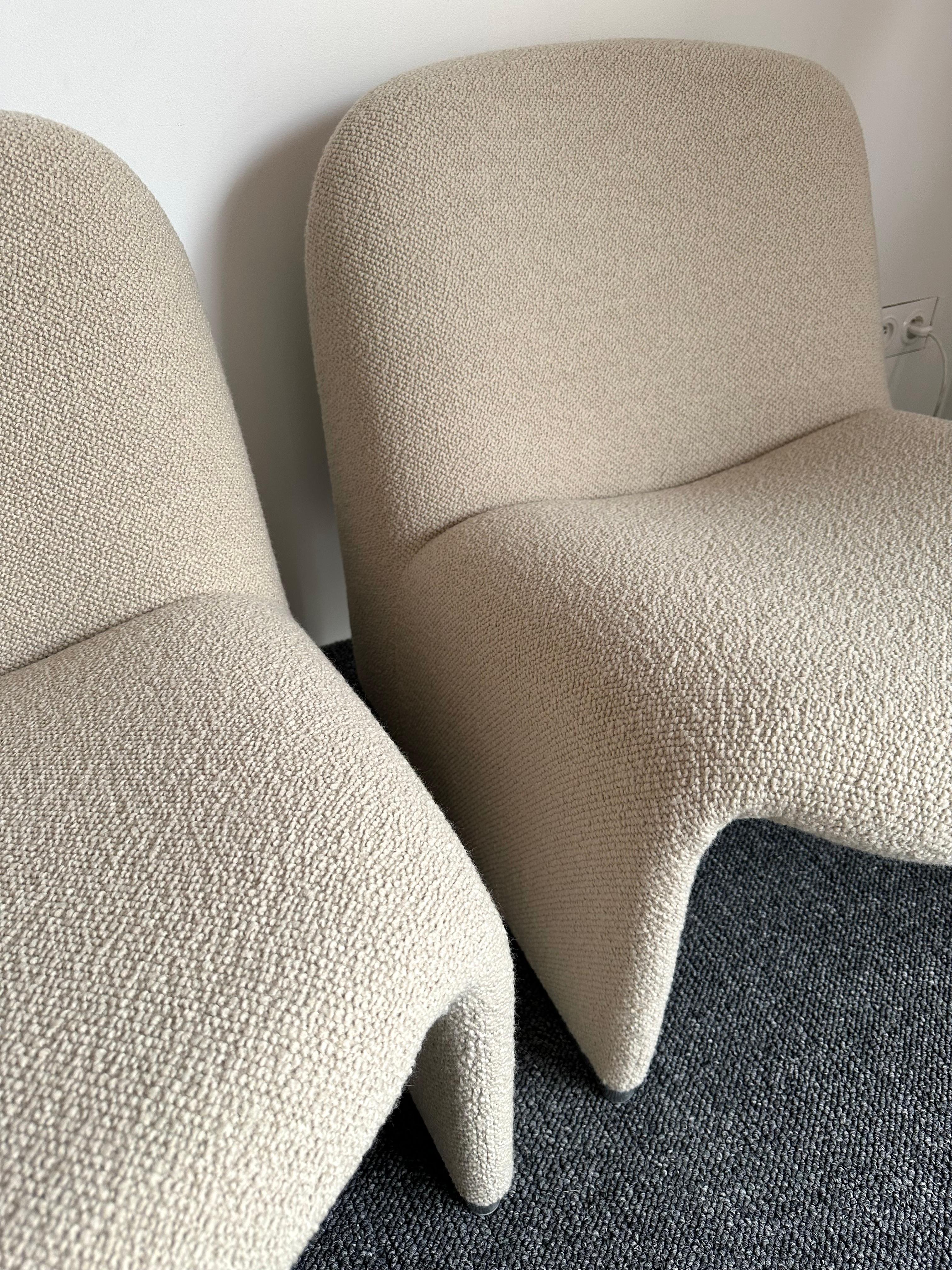 Pair of Slipper Chairs Alky Bouclé Fabric by Giancarlo Piretti, Italy, 1969 2