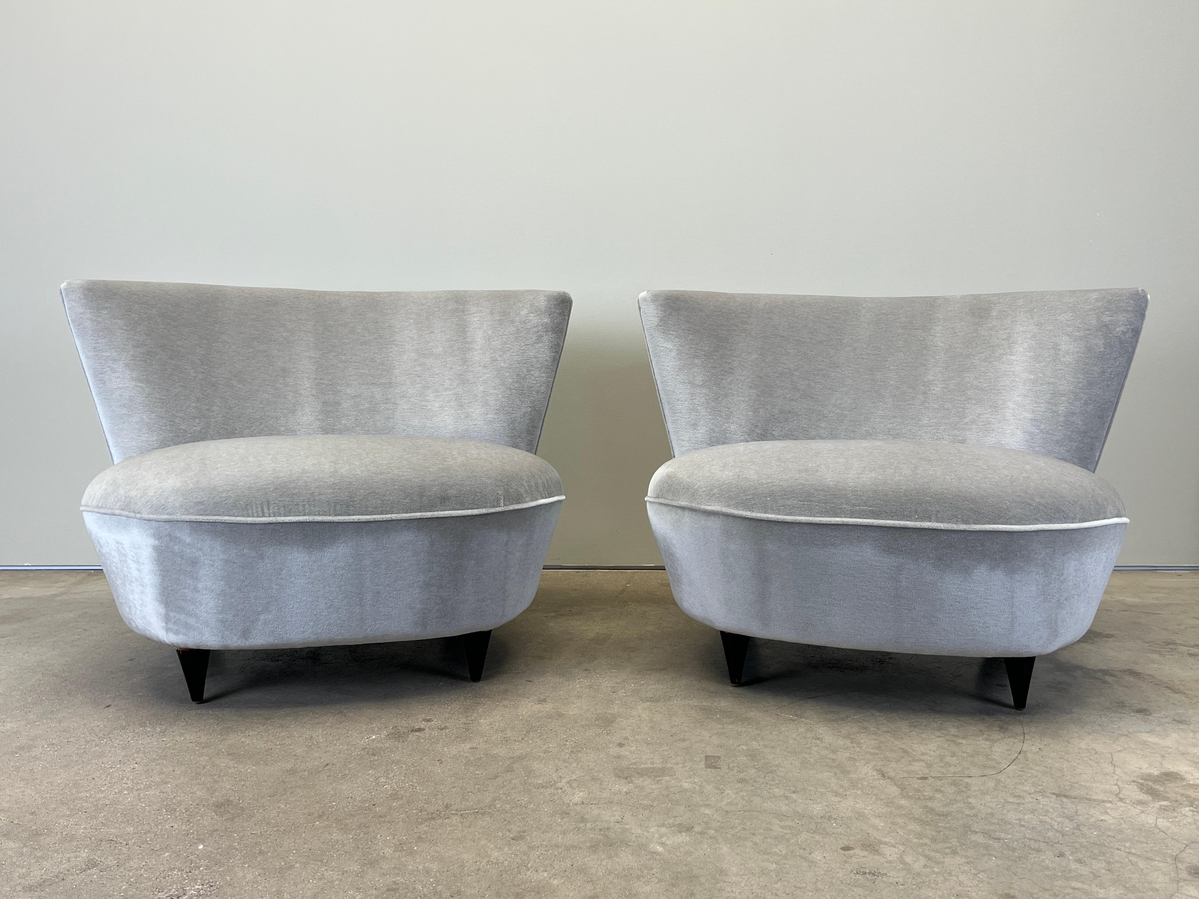Pair of Slipper Chairs attributed to Gilbert Rohde For Sale 5