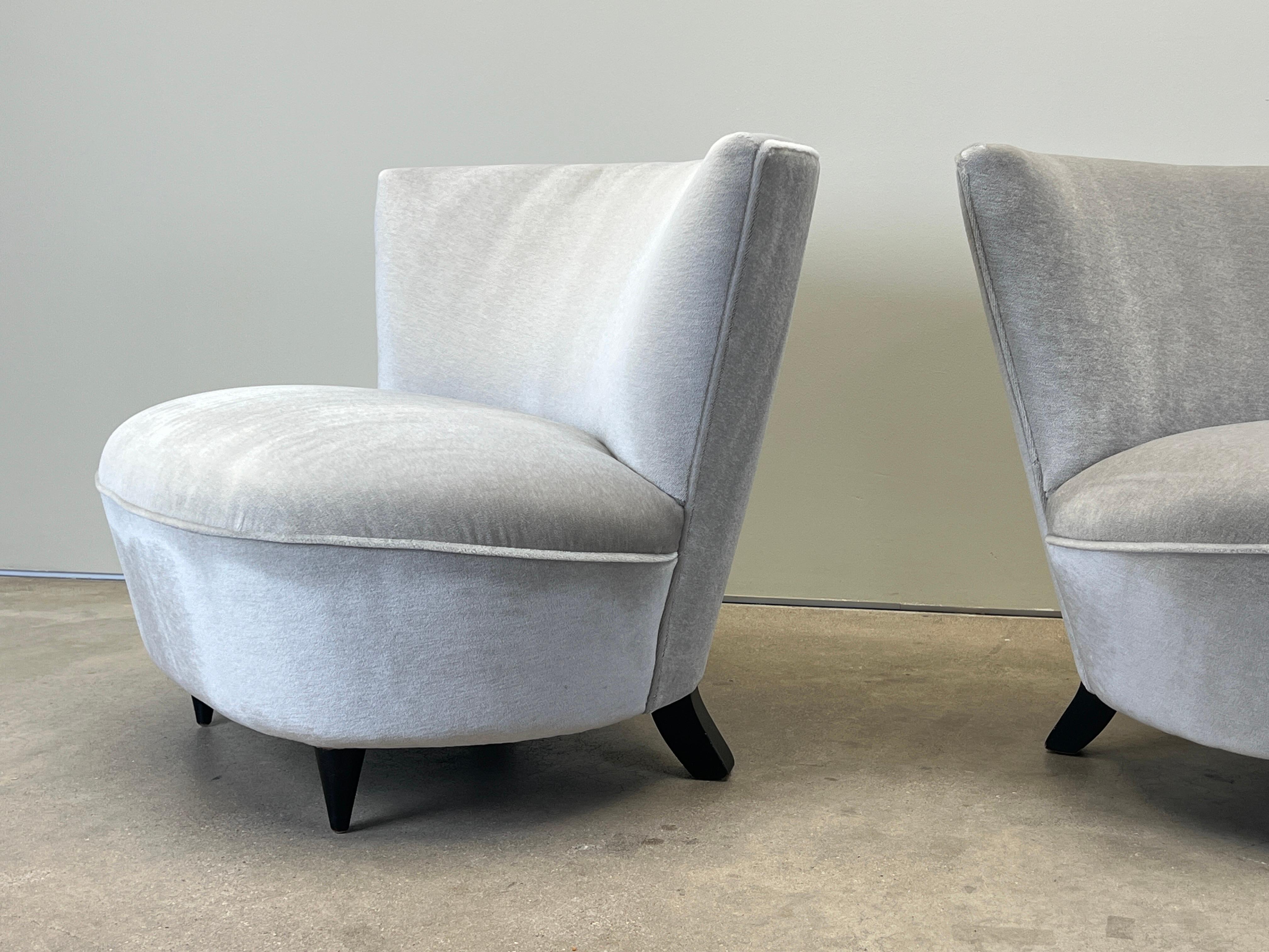 Mid-20th Century Pair of Slipper Chairs attributed to Gilbert Rohde For Sale