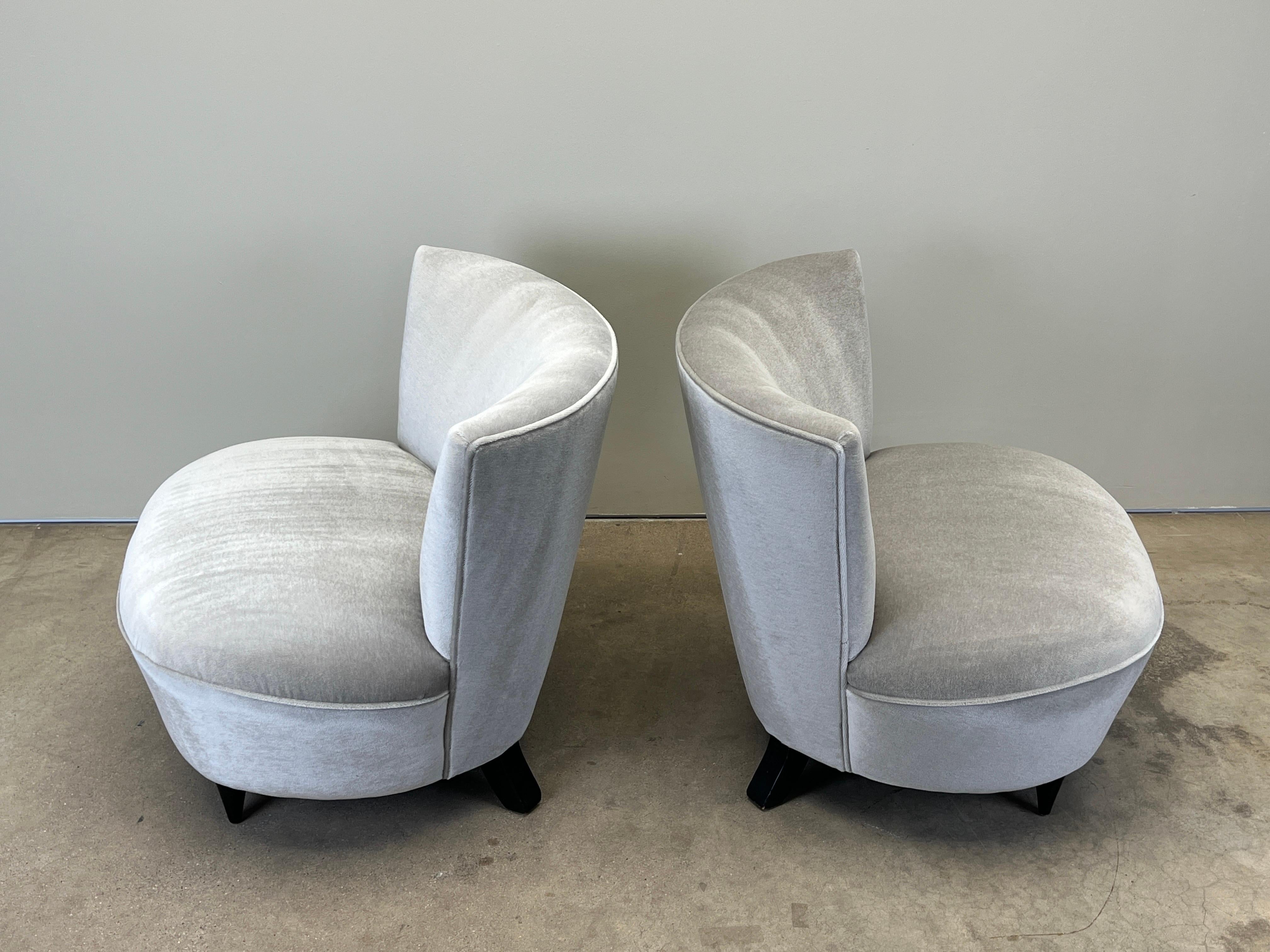 Pair of Slipper Chairs attributed to Gilbert Rohde For Sale 3