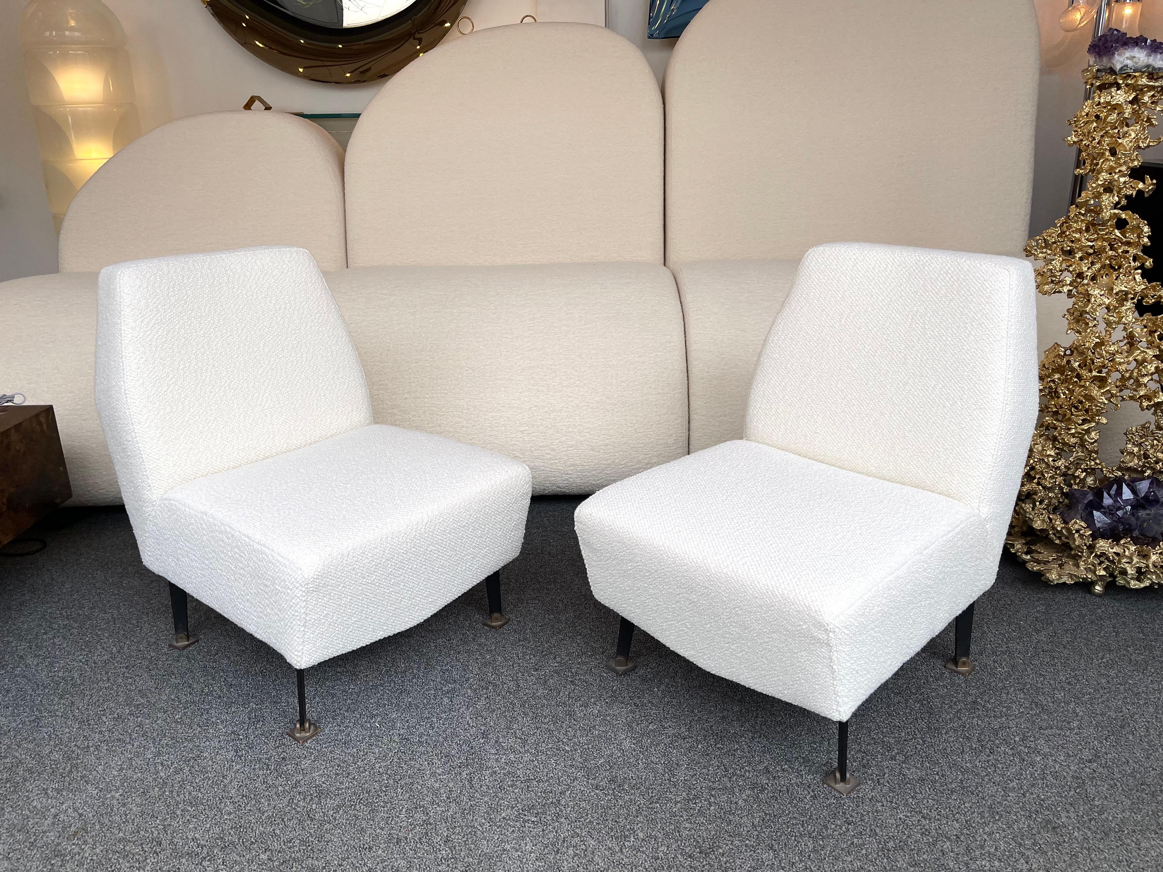 Pair of Slipper Chairs Bouclé Fabric by Studio APA for Lenzi, Italy, 1960s In Good Condition For Sale In SAINT-OUEN, FR
