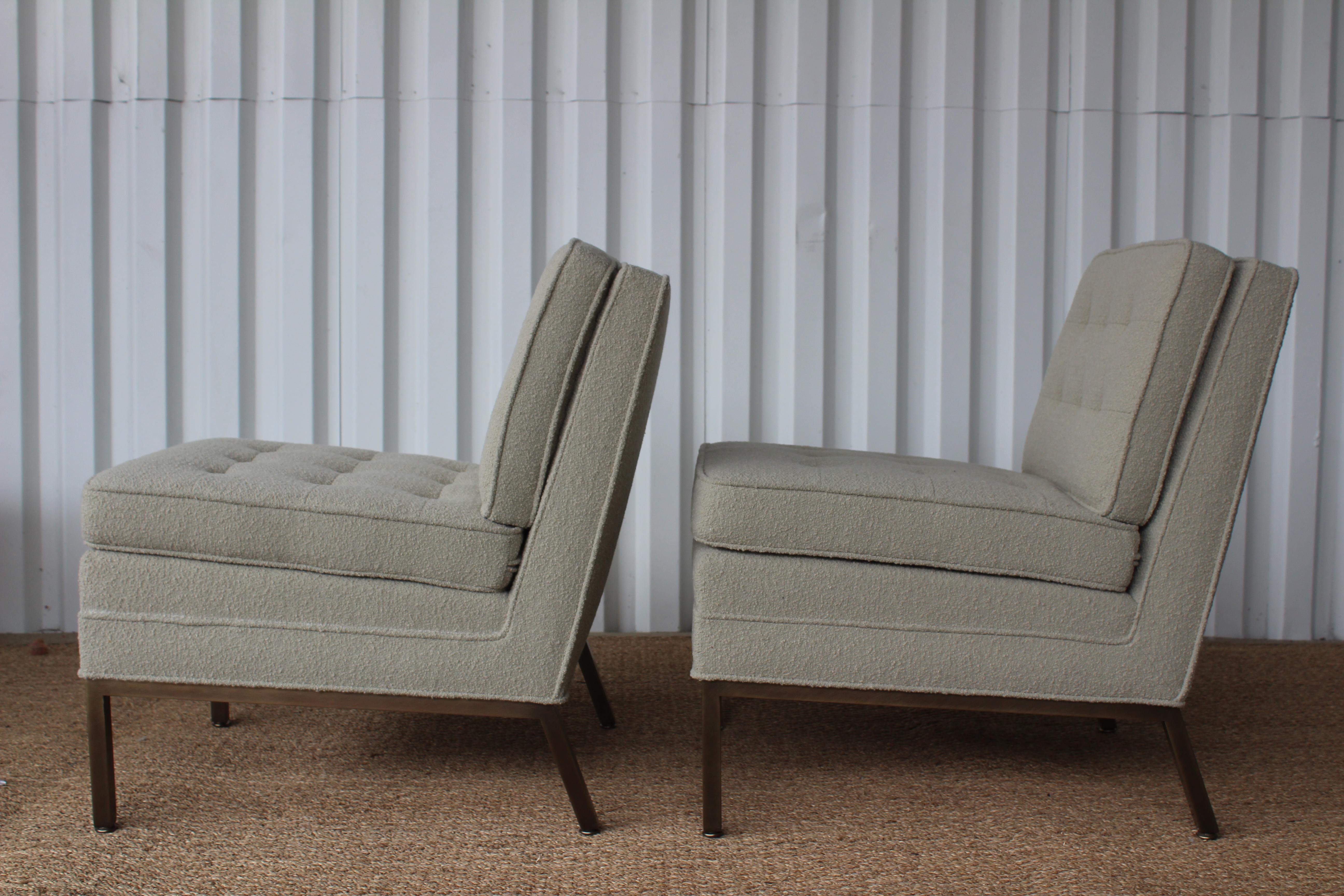 Mid-Century Modern Pair of Slipper Chairs in the style of Florence Knoll, USA, 1950s