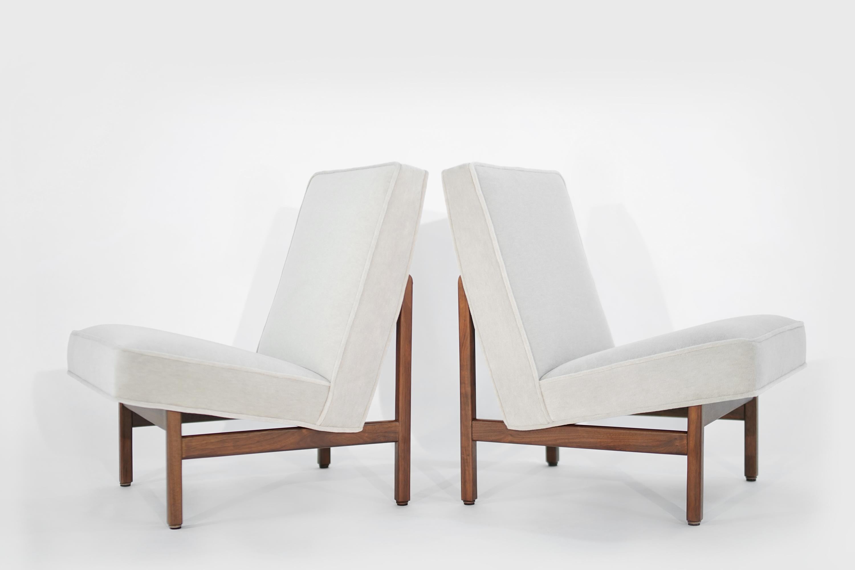 American Pair of Slipper Chairs in Alpaca Velvet by Florence Knoll