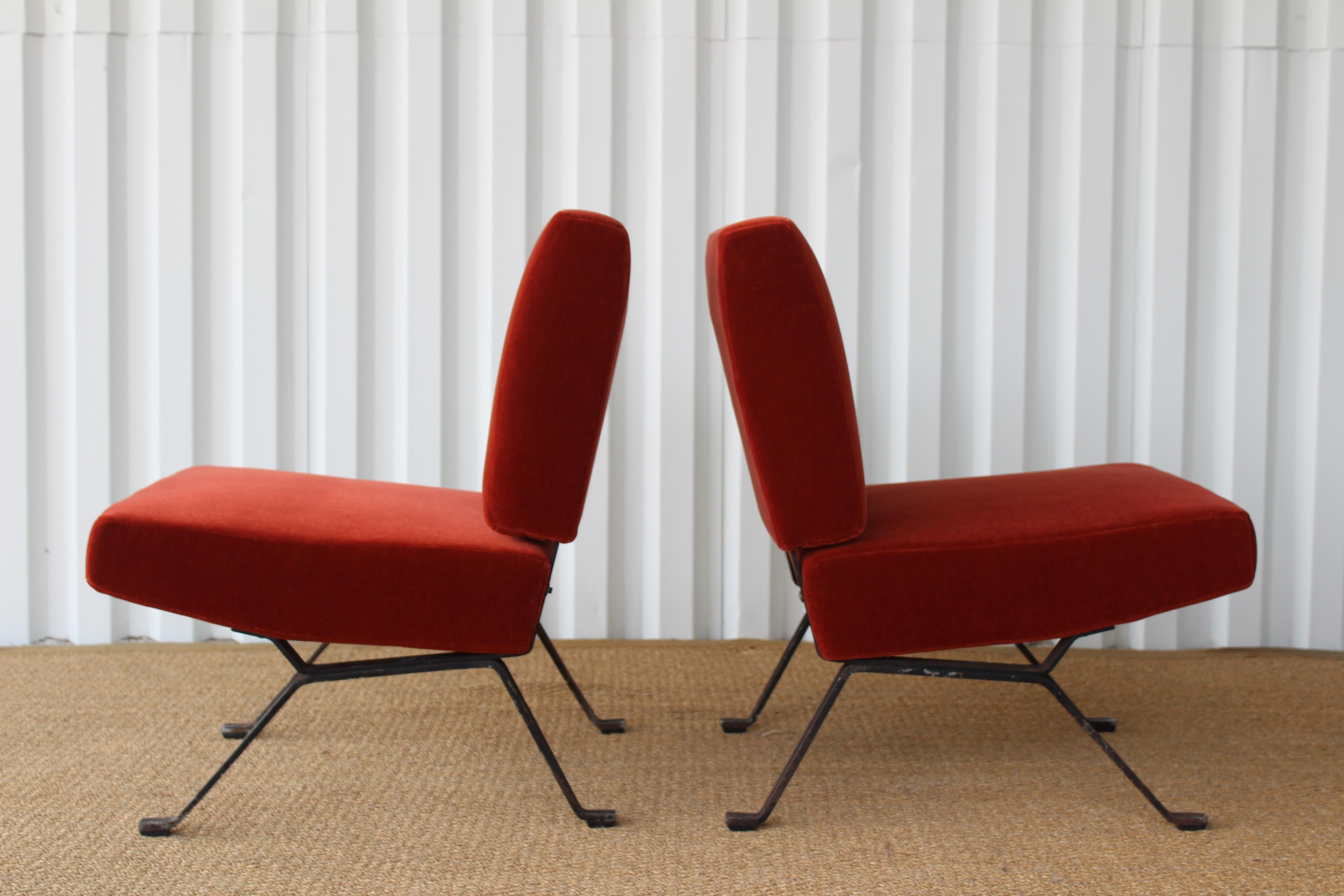 Mid-Century Modern Pair of Lounge Chairs in Mohair on Iron Bases, Italy, 1950s
