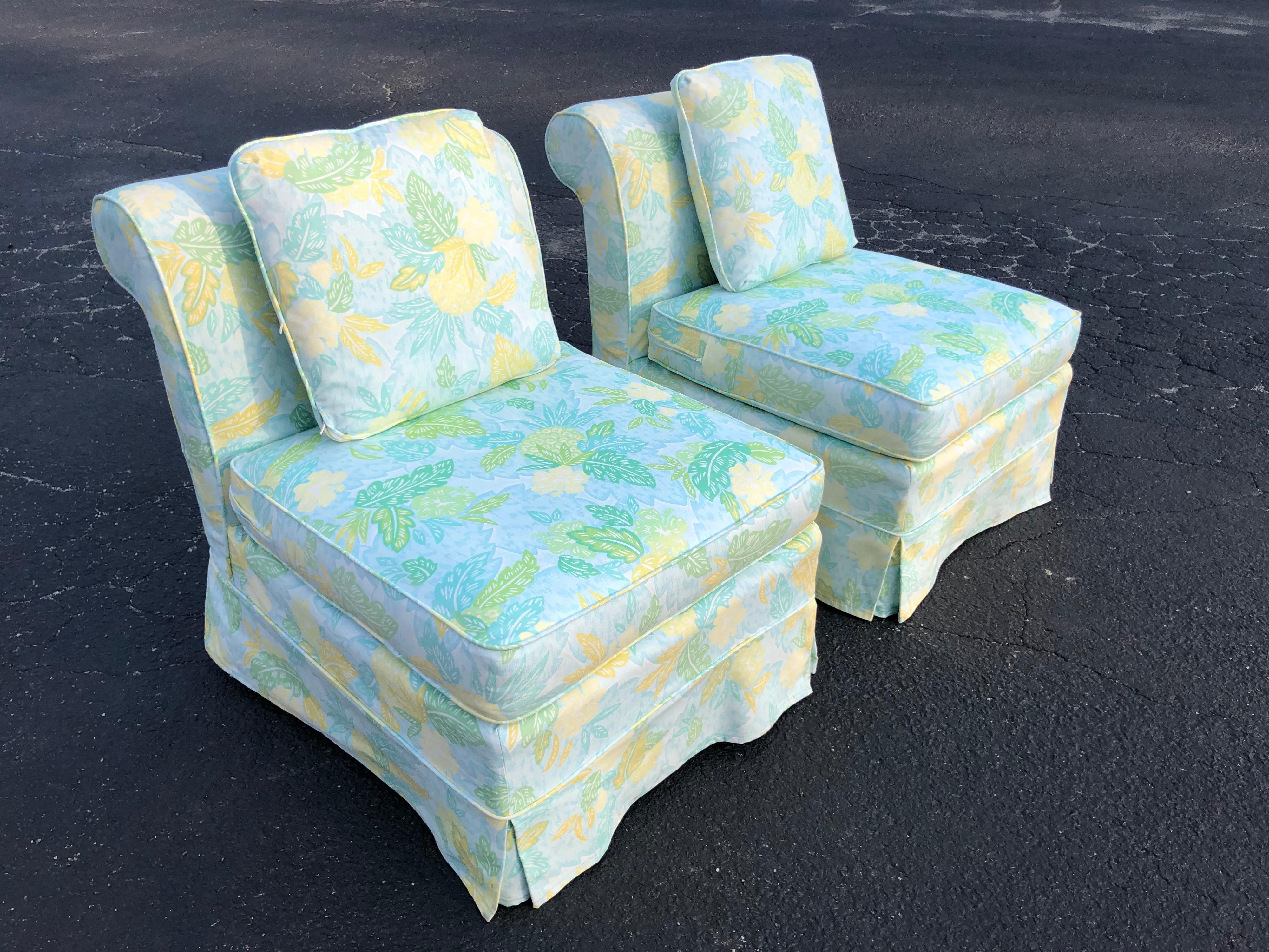 Pair of Slipper Chairs with Cushion In Good Condition In Redding, CT
