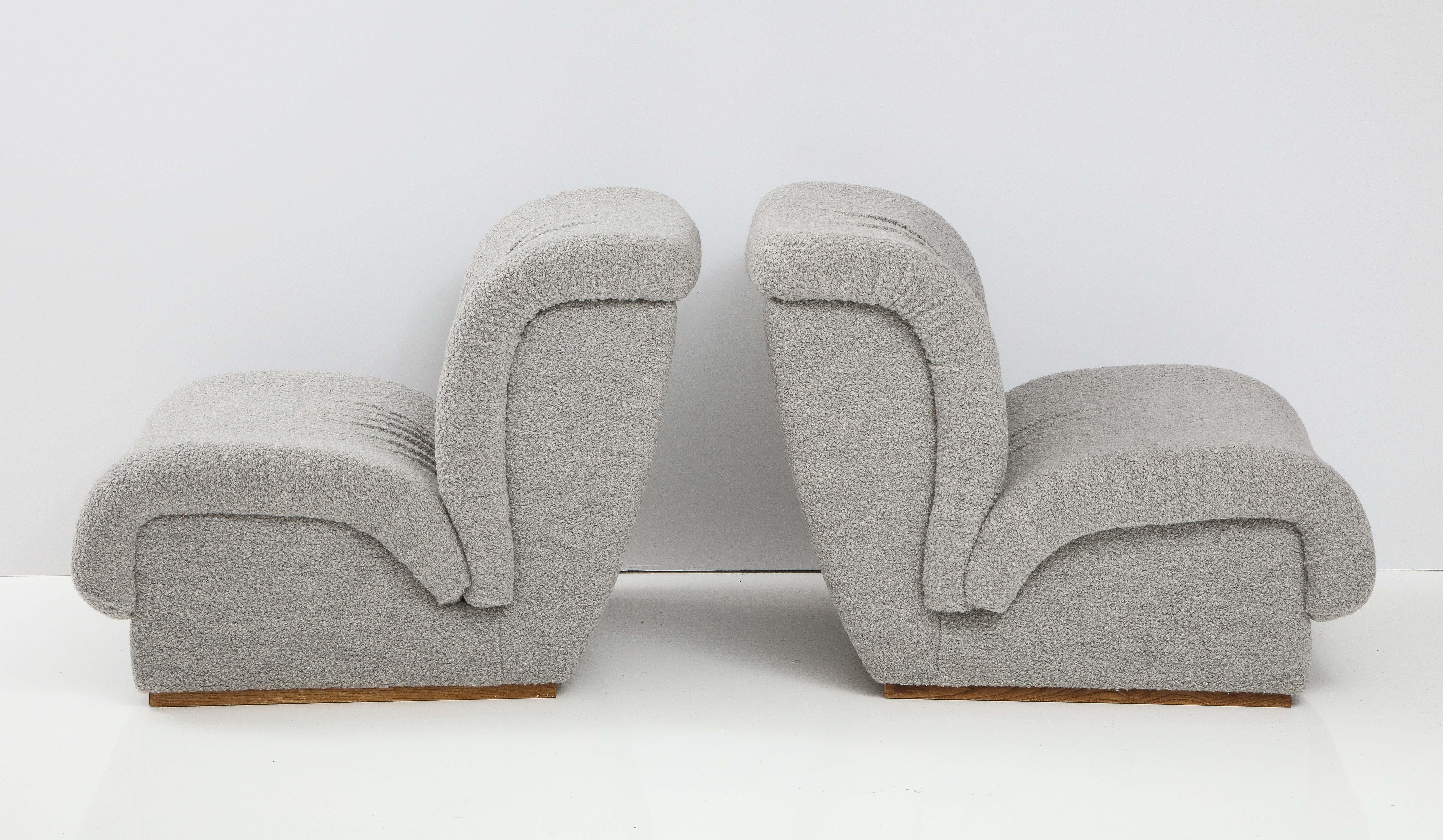 Bouclé Pair of Slipper Lounge Chairs in Grey Boucle by Doimo Salotti, Italy, circa 1970 For Sale