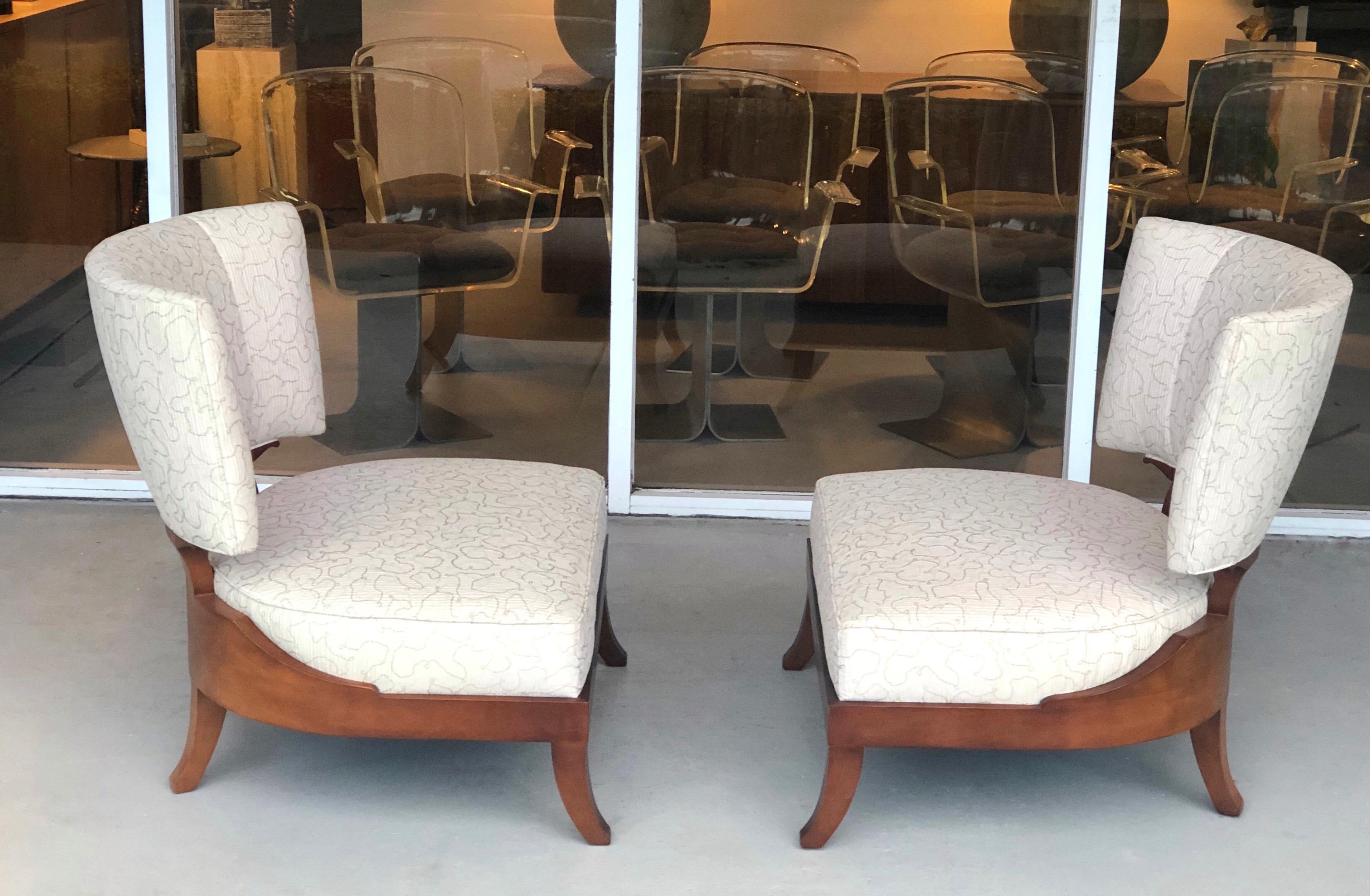 Pair of Slipper Lounge Klismos Chairs by Baker In Good Condition In Miami, FL