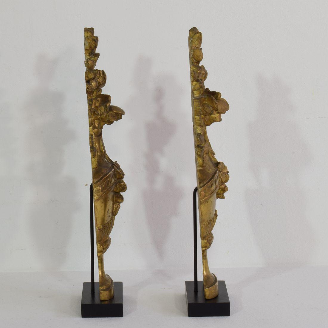 Wood Pair of Small 18-19th Century French Carved Giltwood Neoclassical Vase Ornaments