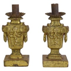 Coppia di piccoli candelieri neoclassici italiani del XVIII secolo