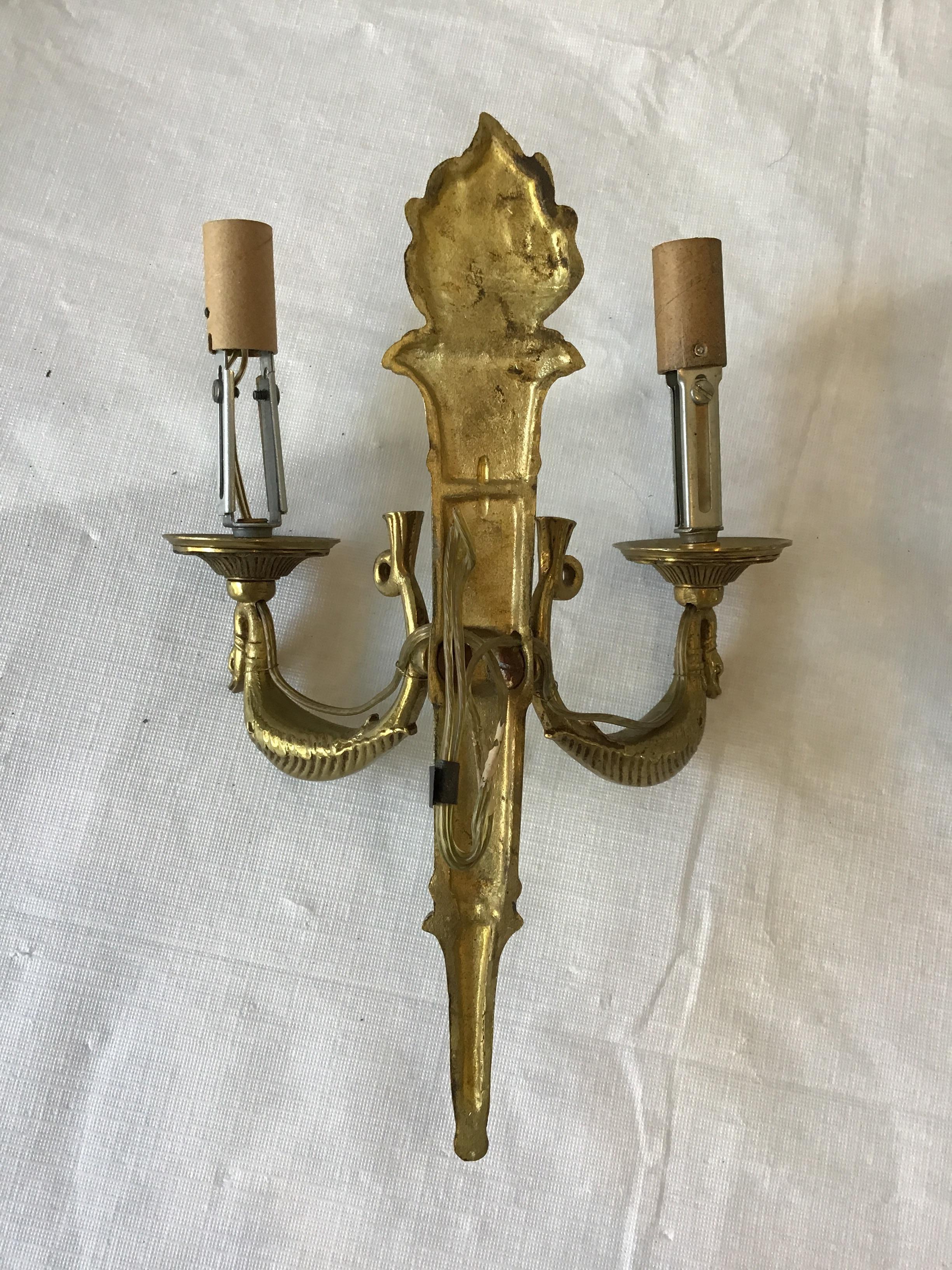Pair of Small 1950s Brass Classical Swan Sconces 4