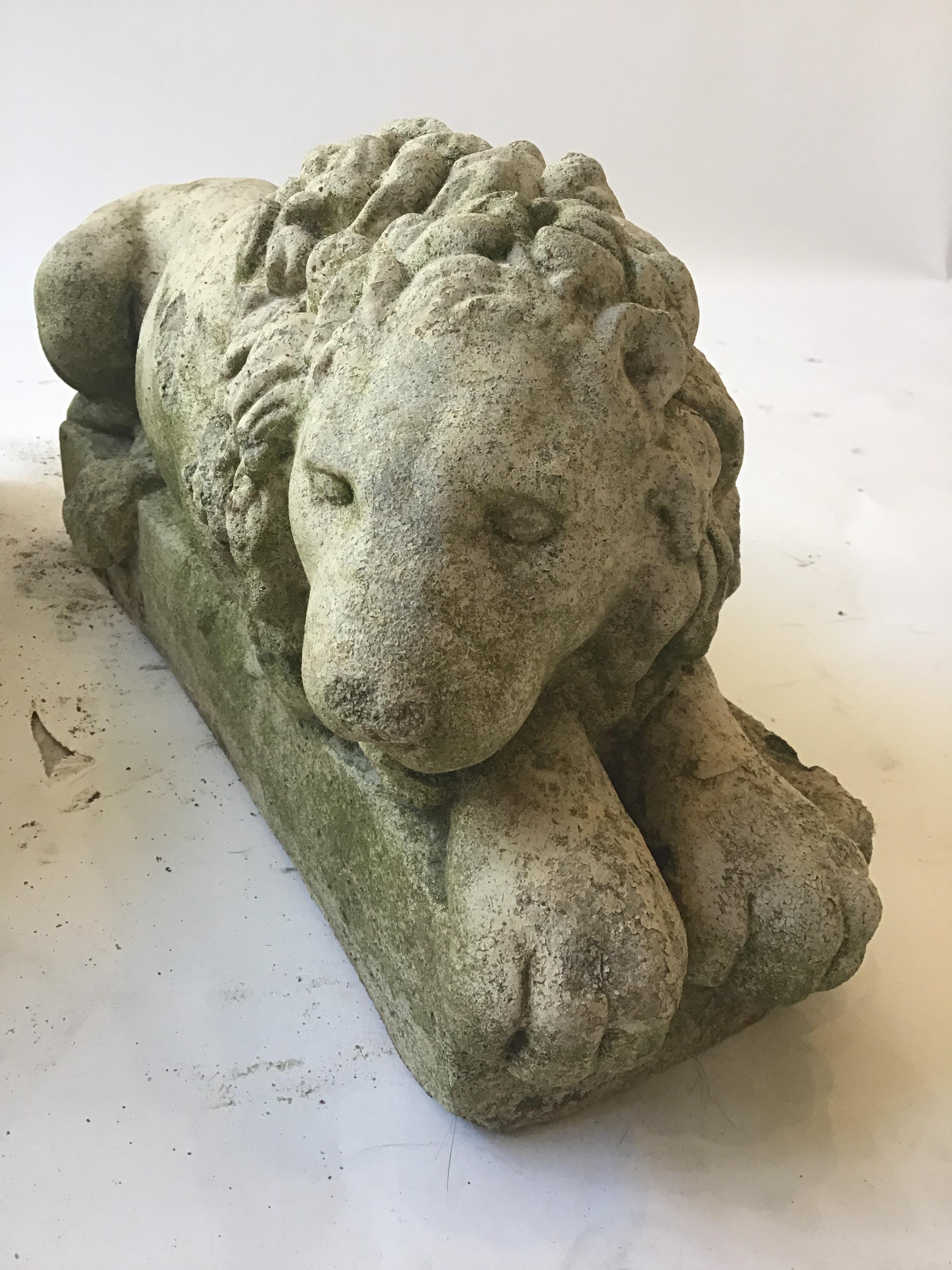 Mid-20th Century Pair of Small 1960s Concrete Lions
