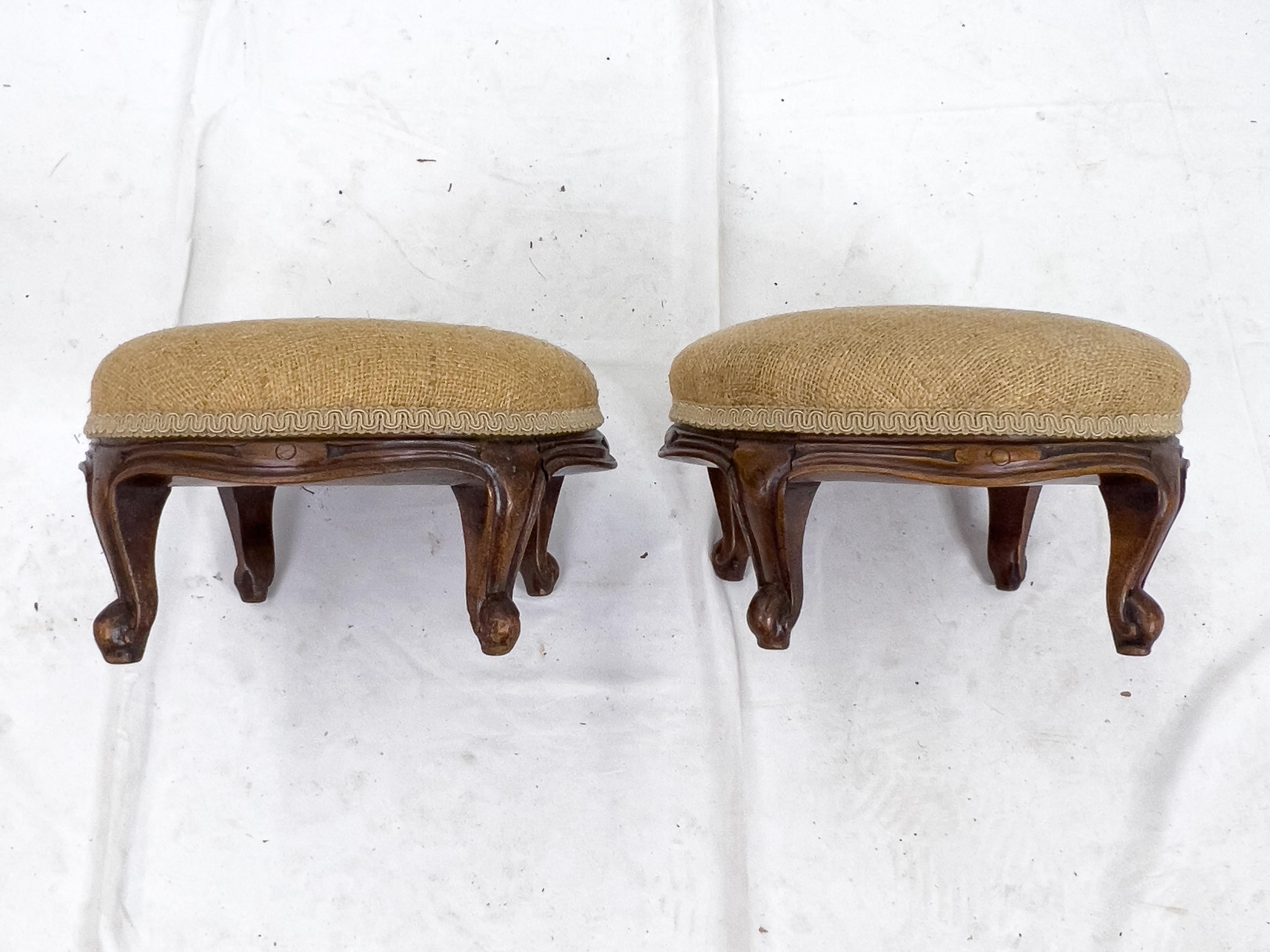 Pair of Small 19th Century Louis XV Style French Walnut and Burlap Foot Stools For Sale 5