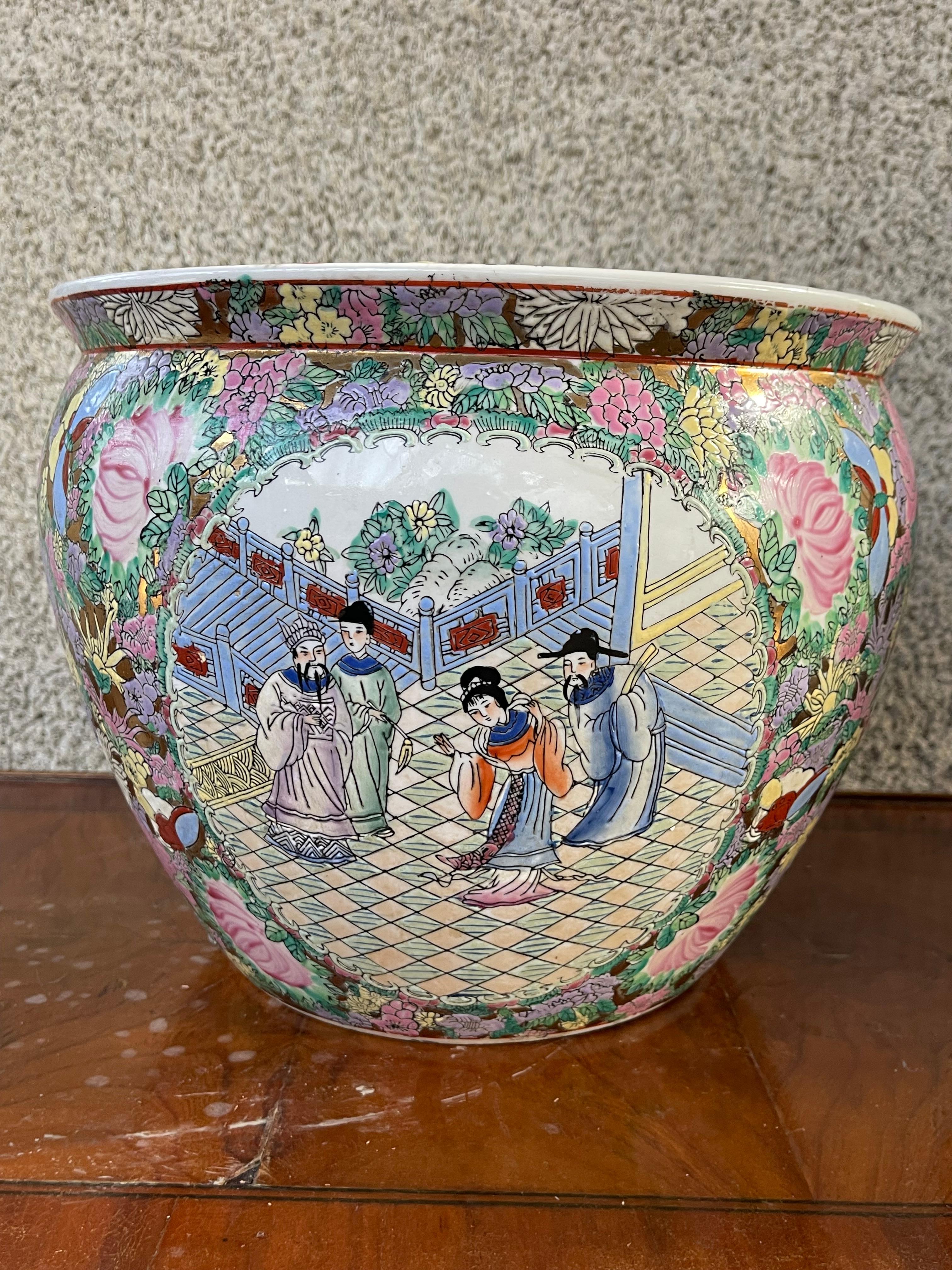 Pareja de Pequeñas peceras de porcelana china del siglo XX Jardinera Chino en venta